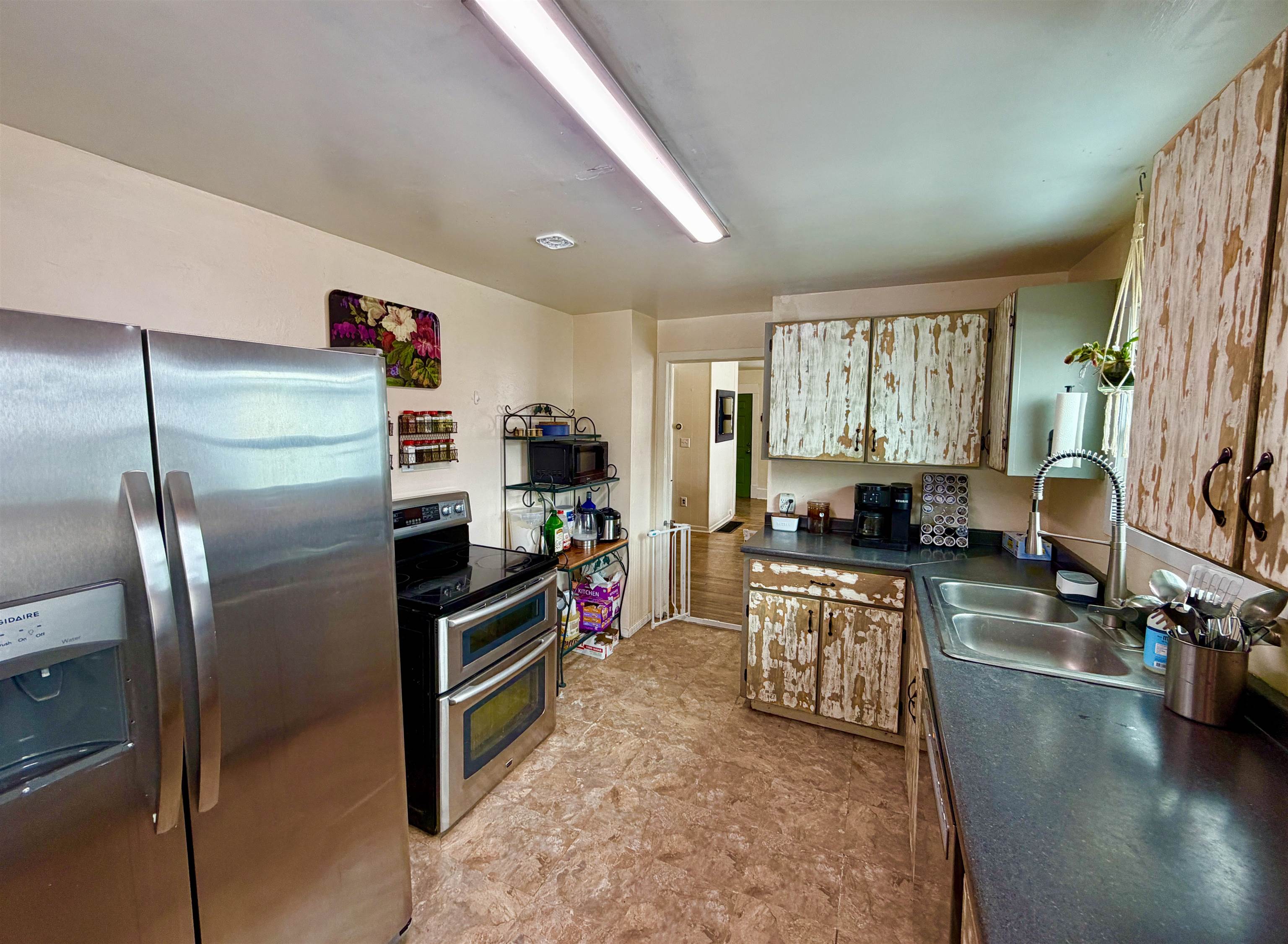 804 E 38th Ave - Photo 9