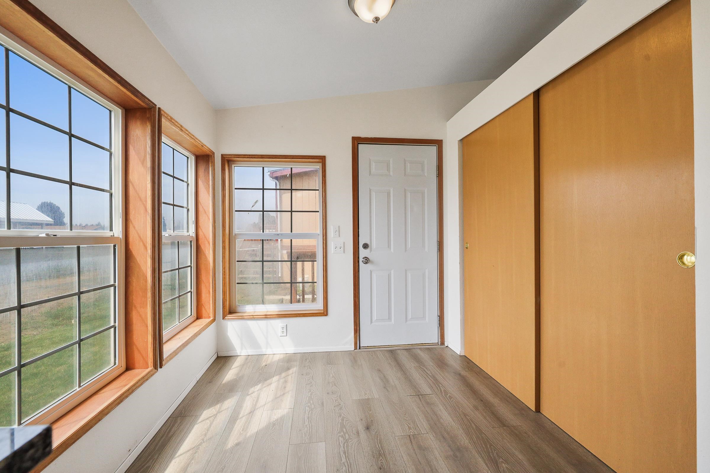 2201 N Craig Rd - Photo 11