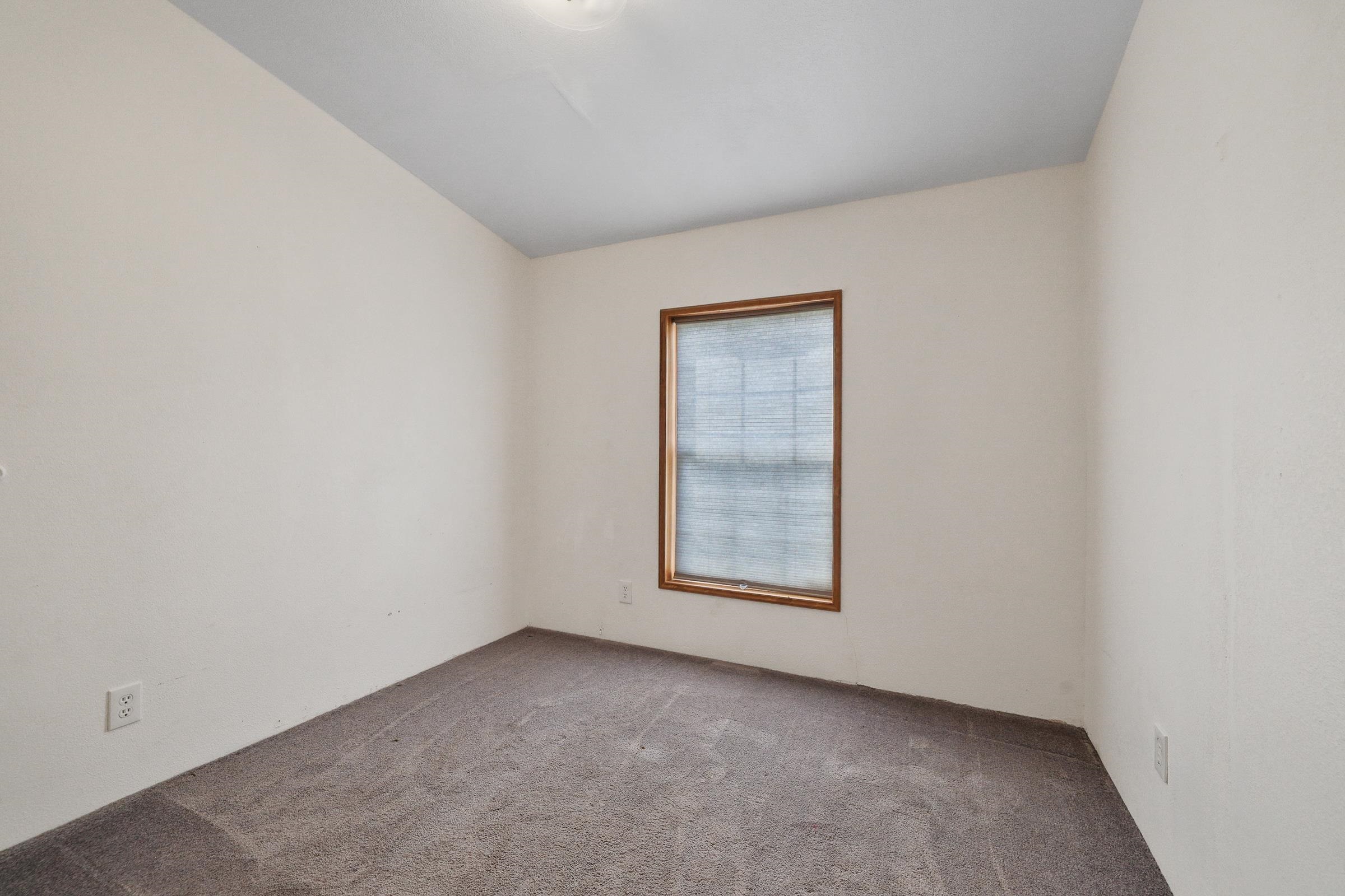2201 N Craig Rd - Photo 15