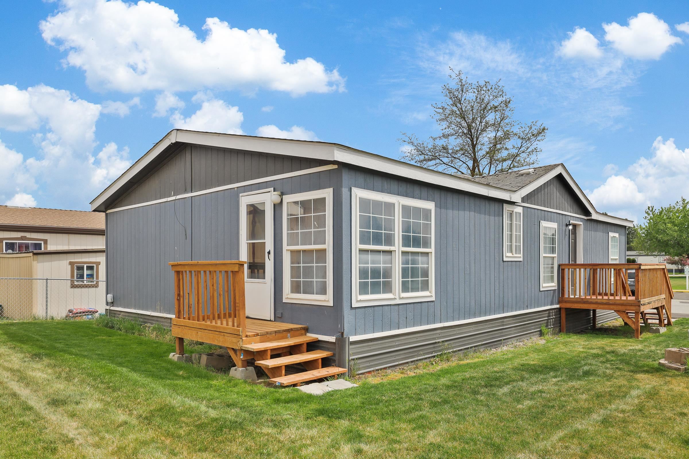 2201 N Craig Rd - Photo 18