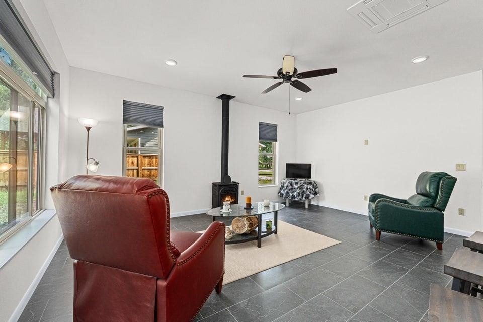 250 Hogans Way - Photo 16