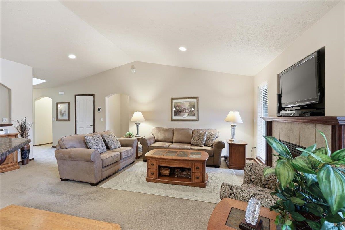 6220 S Terre Vista St - Photo 9