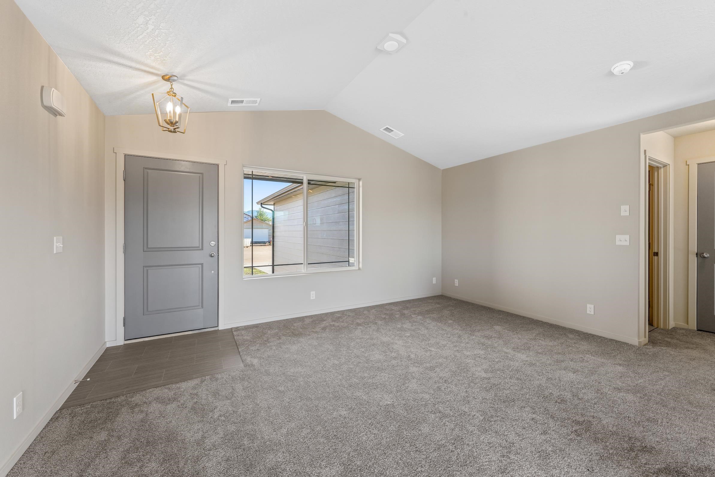 153 S TREELINE St - Photo 3