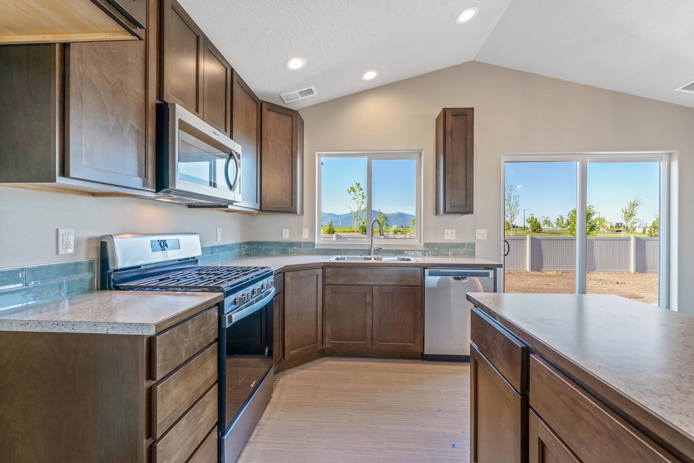 153 S TREELINE St - Photo 6