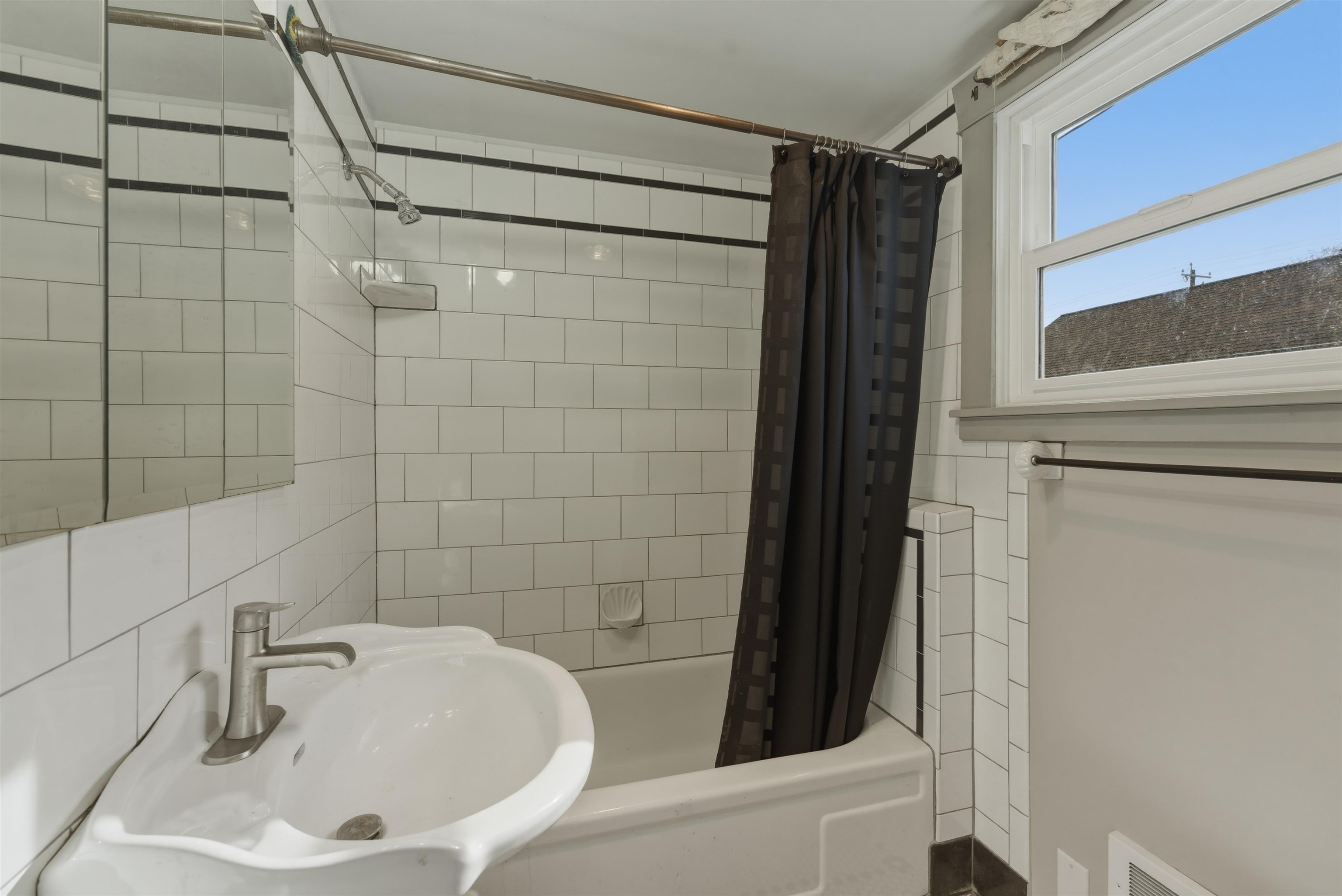 6112 N Howard St - Photo 16