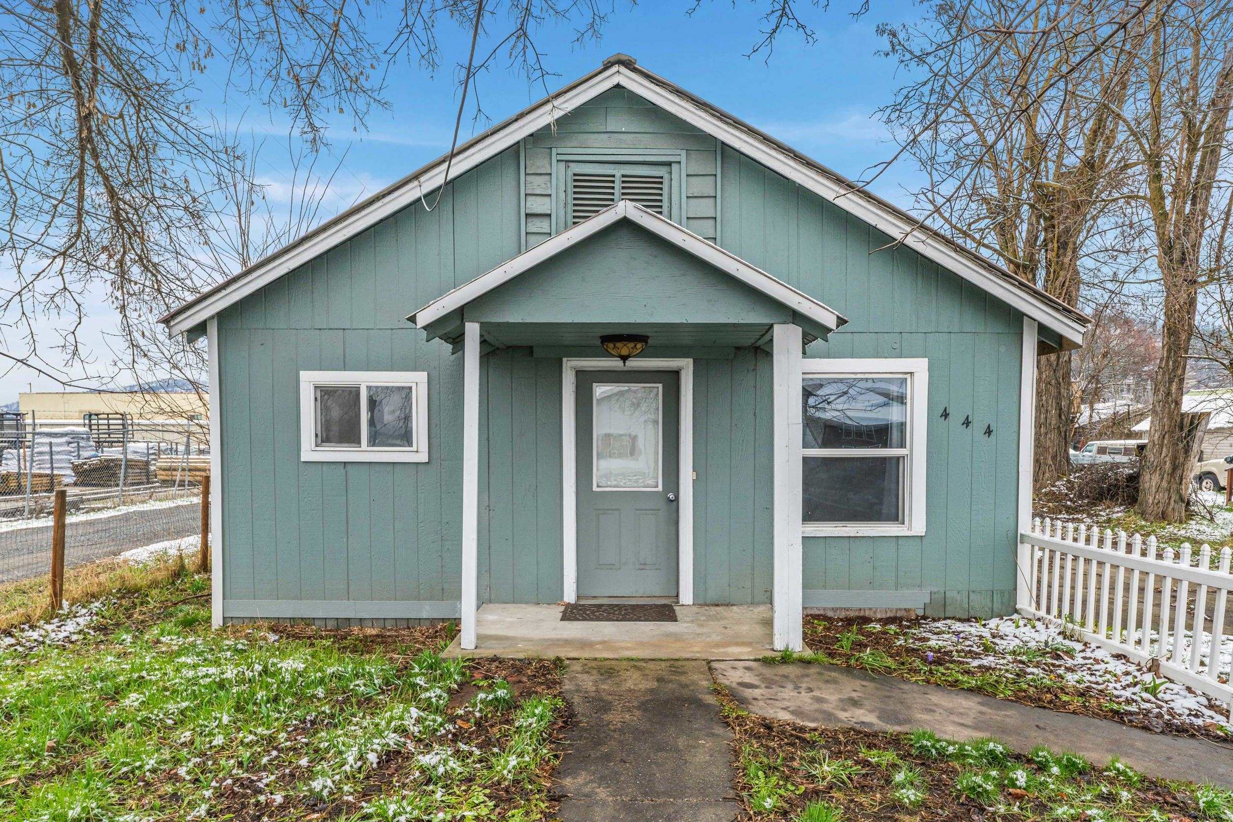 444 W 1st Ave - Photo 2