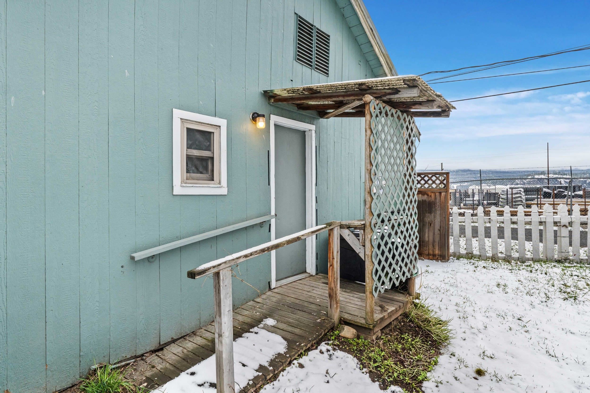 444 W 1st Ave - Photo 18