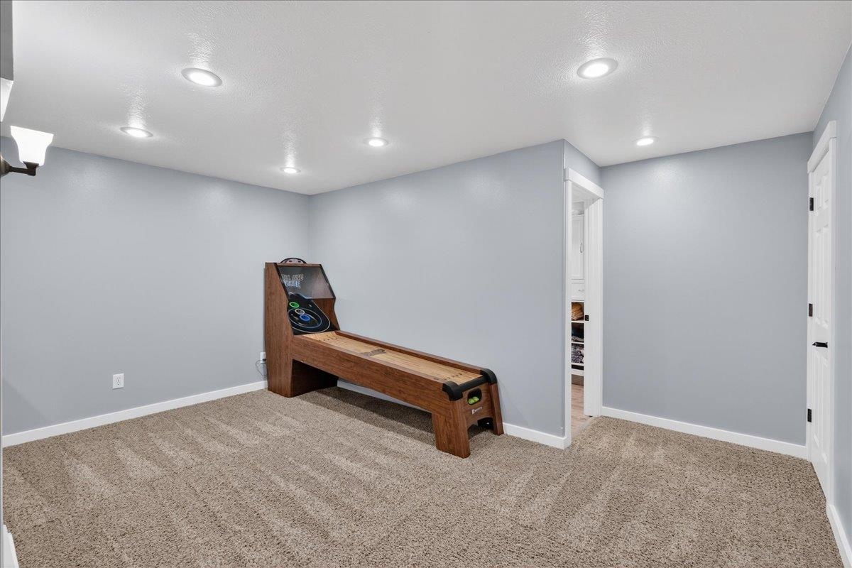 6802 S Conklin Rd - Photo 23
