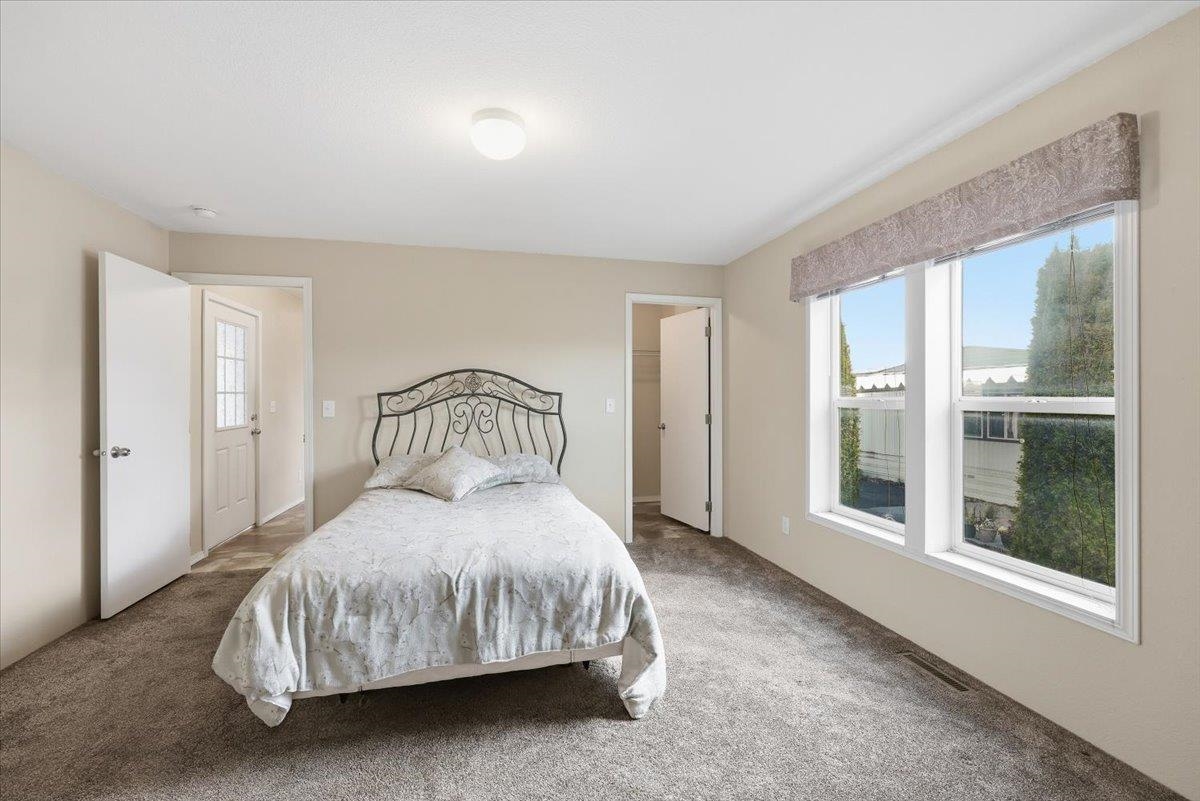 1205 E Lyons Ave - Photo 12