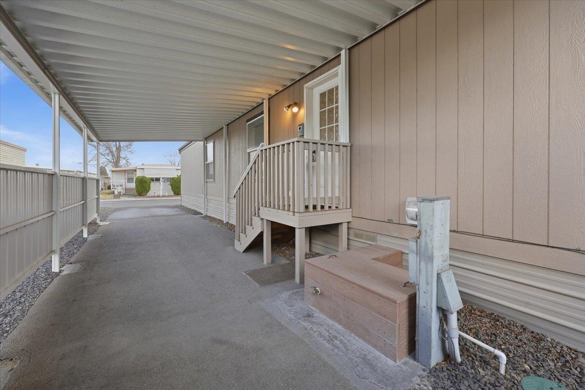 1205 E Lyons Ave - Photo 19
