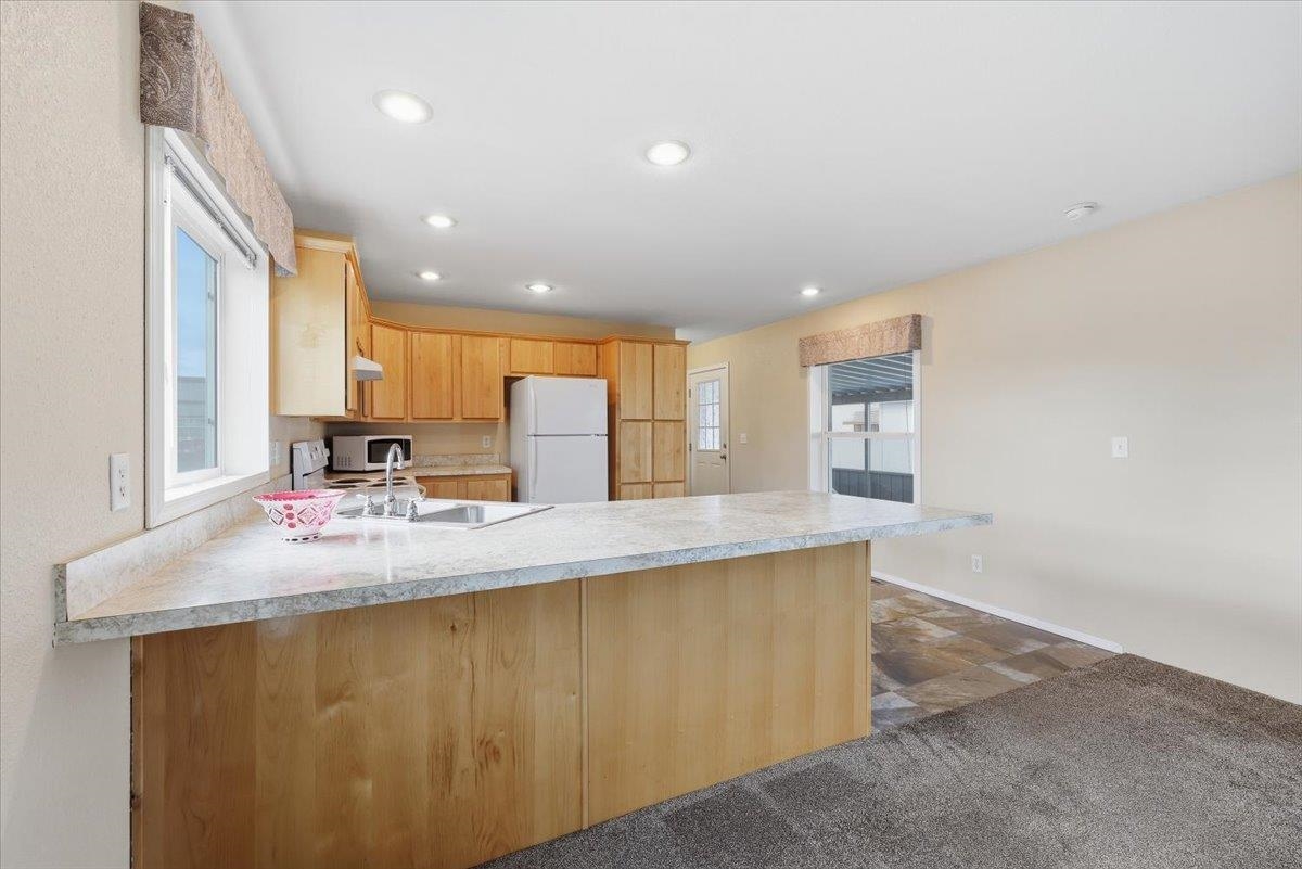 1205 E Lyons Ave - Photo 8