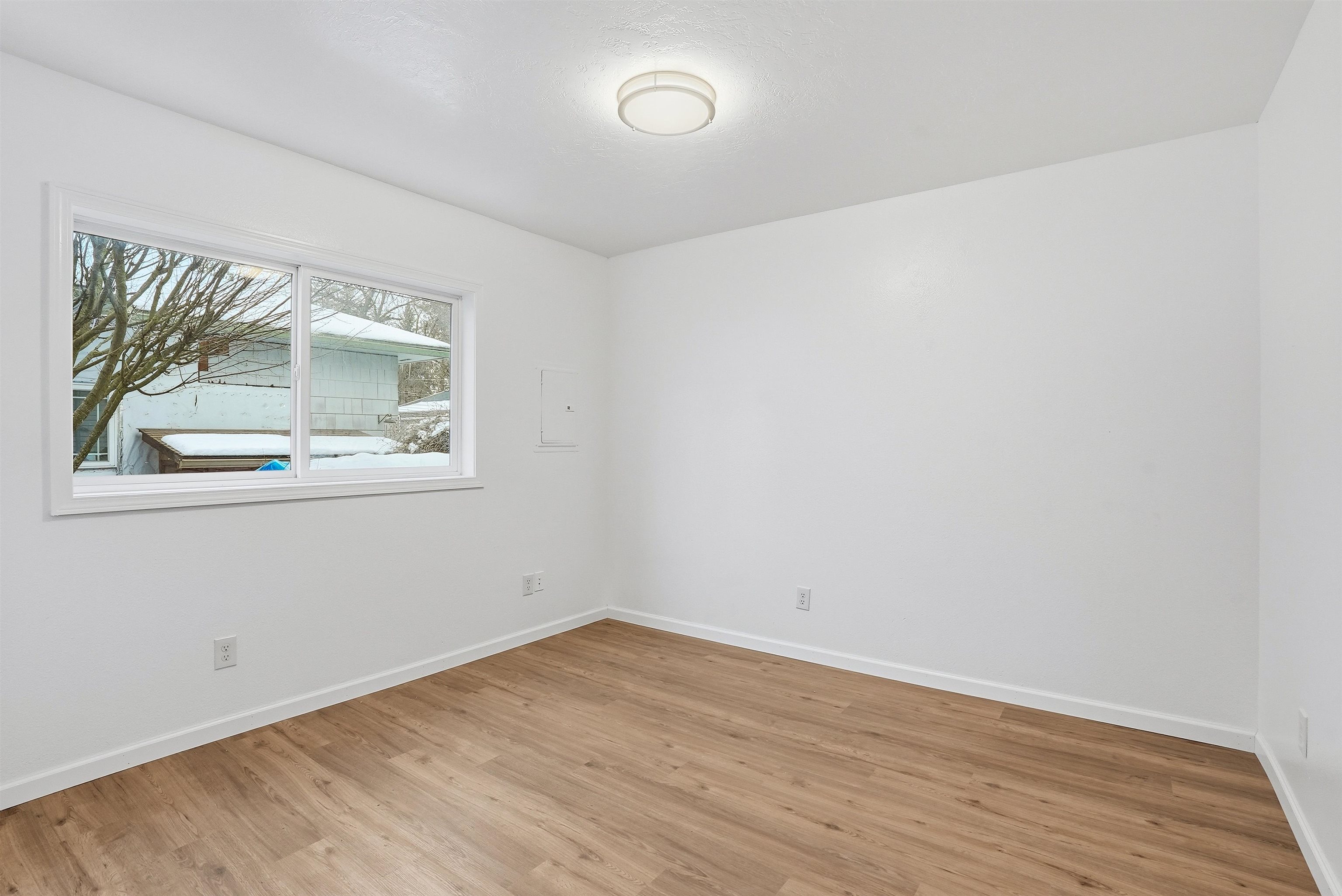 1017 E 29th Ave - Photo 11