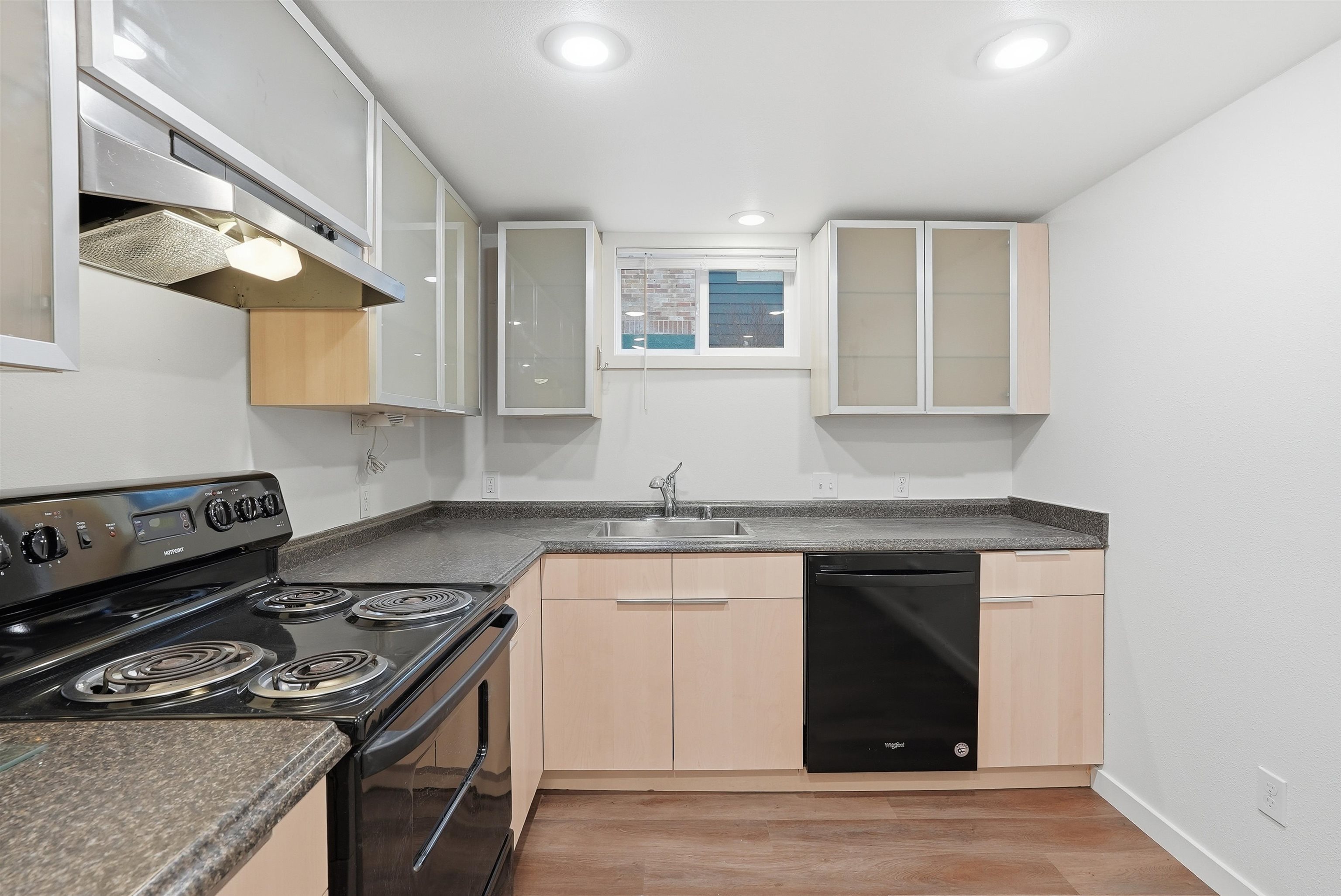 1017 E 29th Ave - Photo 24