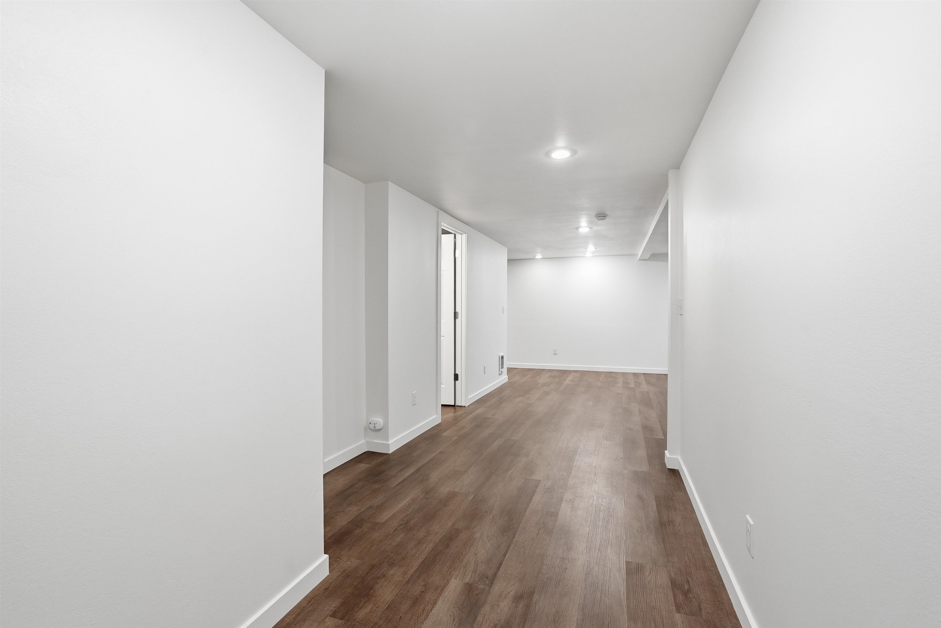 1017 E 29th Ave - Photo 27