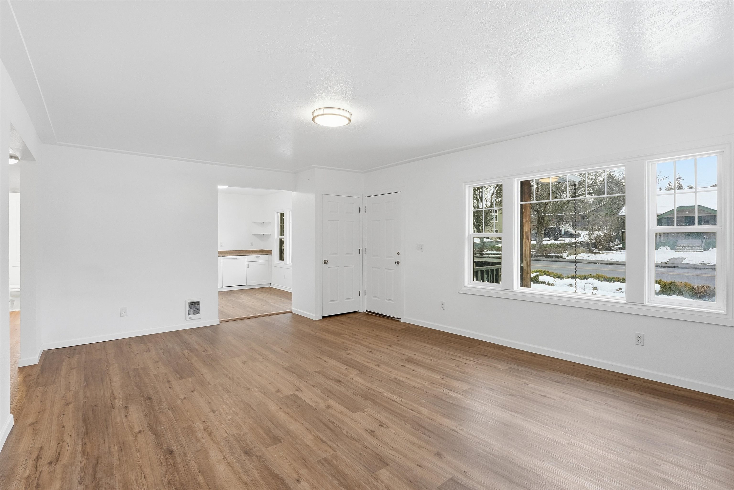 1017 E 29th Ave - Photo 6