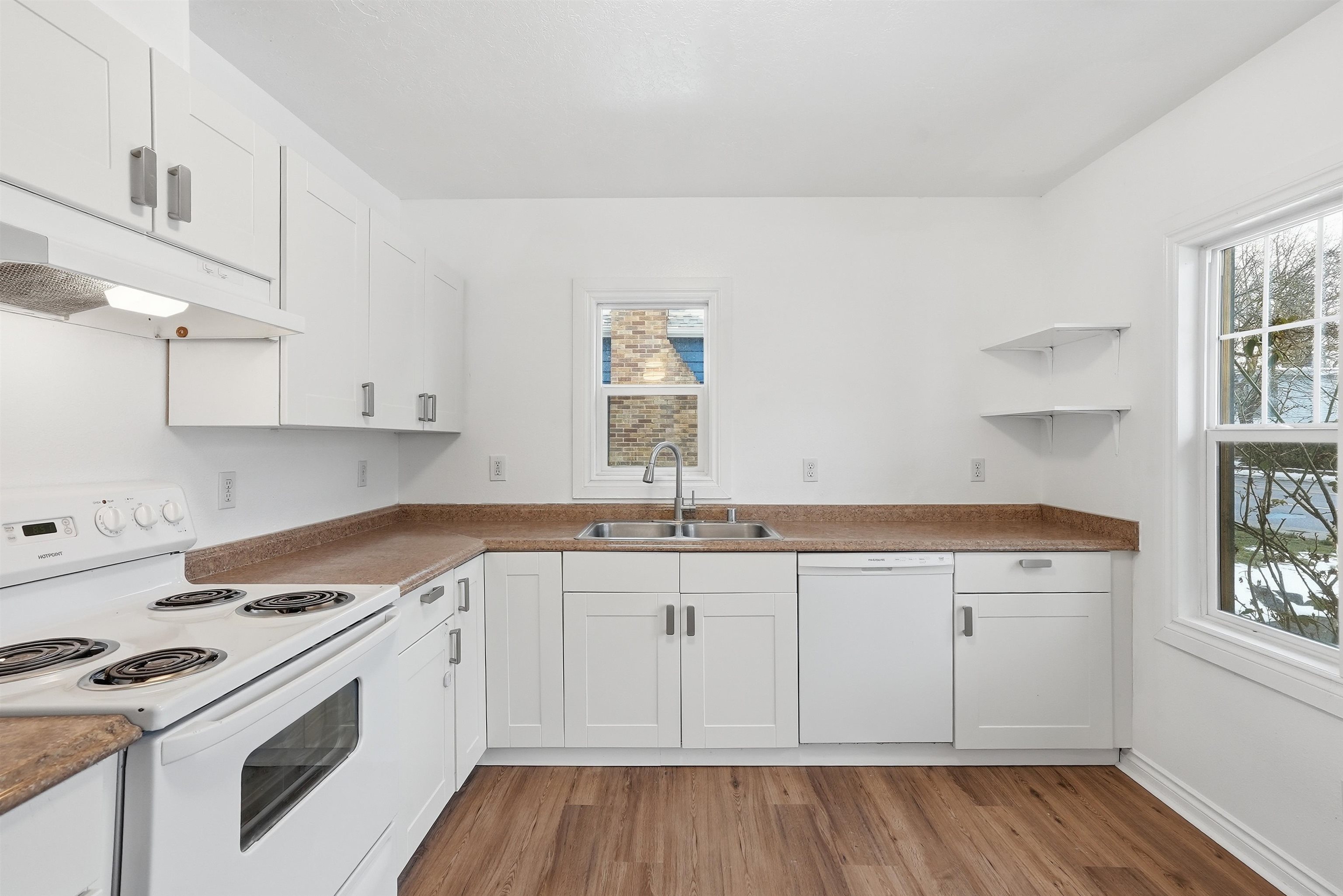 1017 E 29th Ave - Photo 9