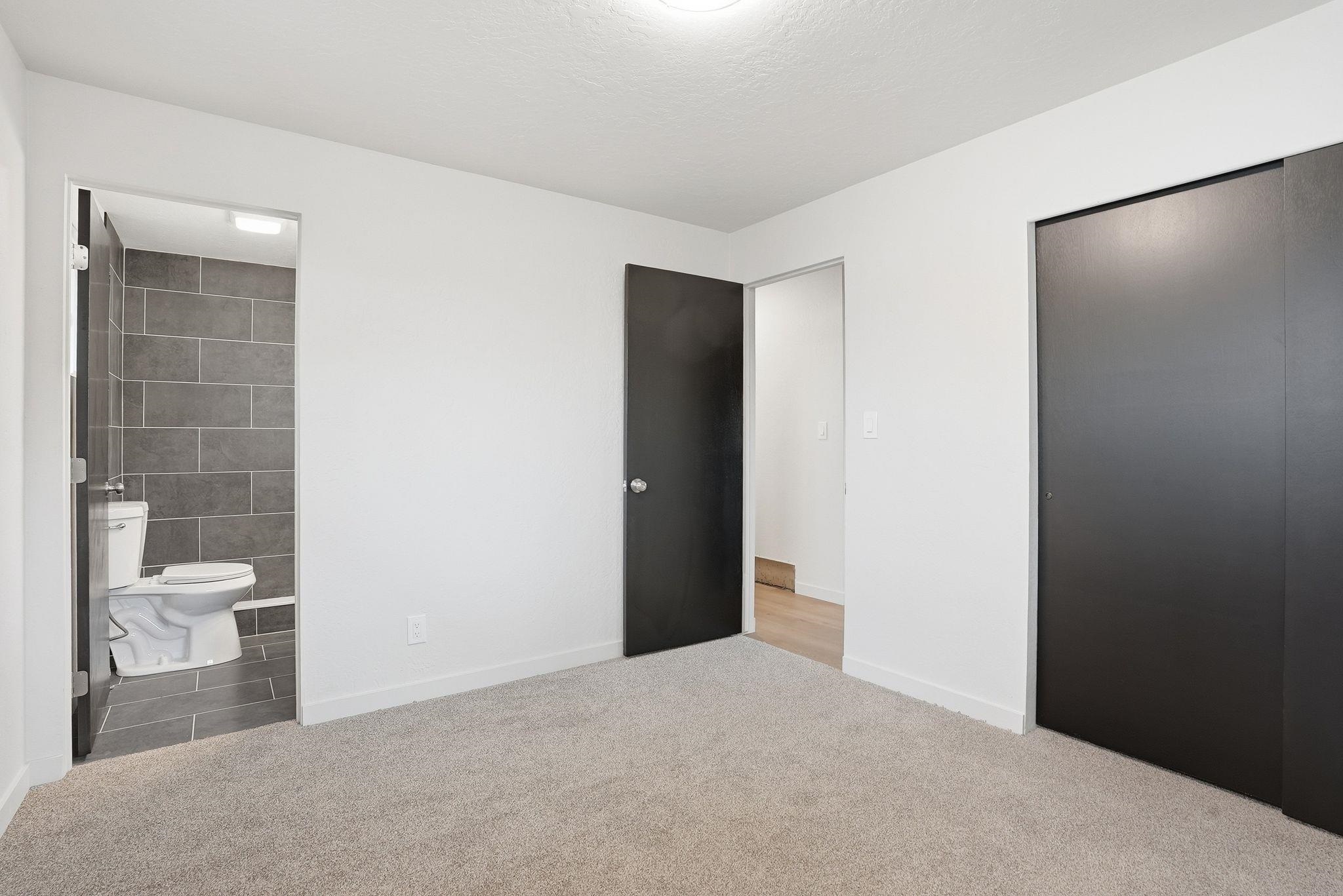 2917 ROSEWOOD Ave - Photo 12