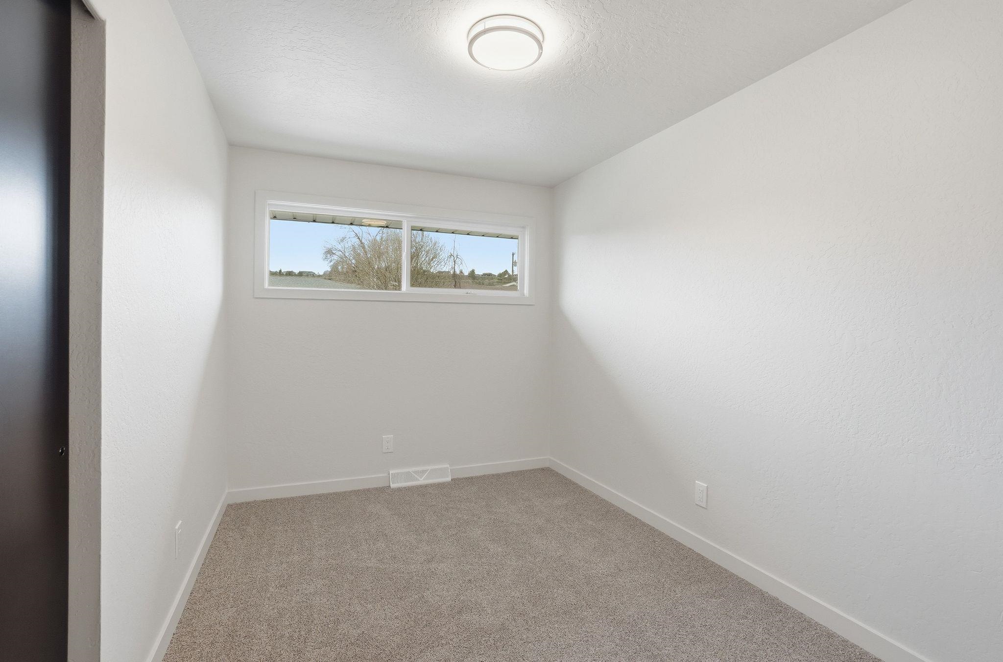 2917 ROSEWOOD Ave - Photo 14