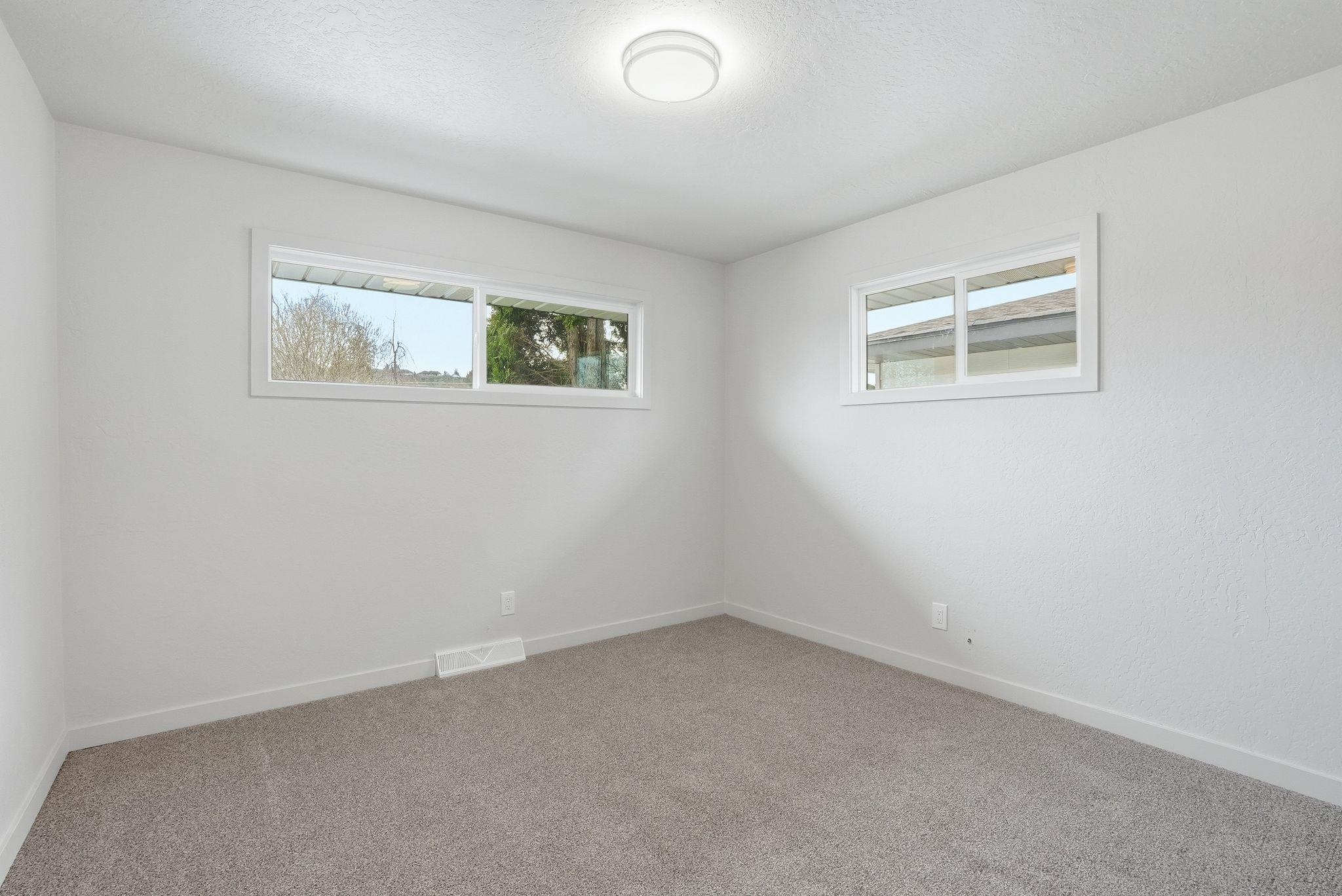 2917 ROSEWOOD Ave - Photo 17
