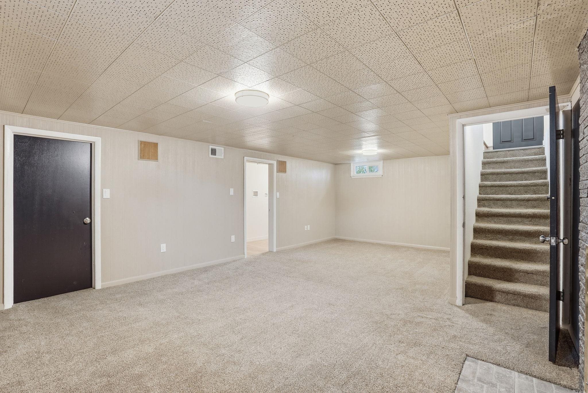 2917 ROSEWOOD Ave - Photo 18