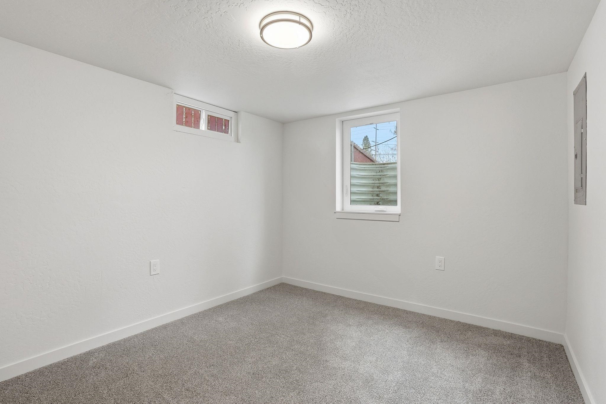2917 ROSEWOOD Ave - Photo 25