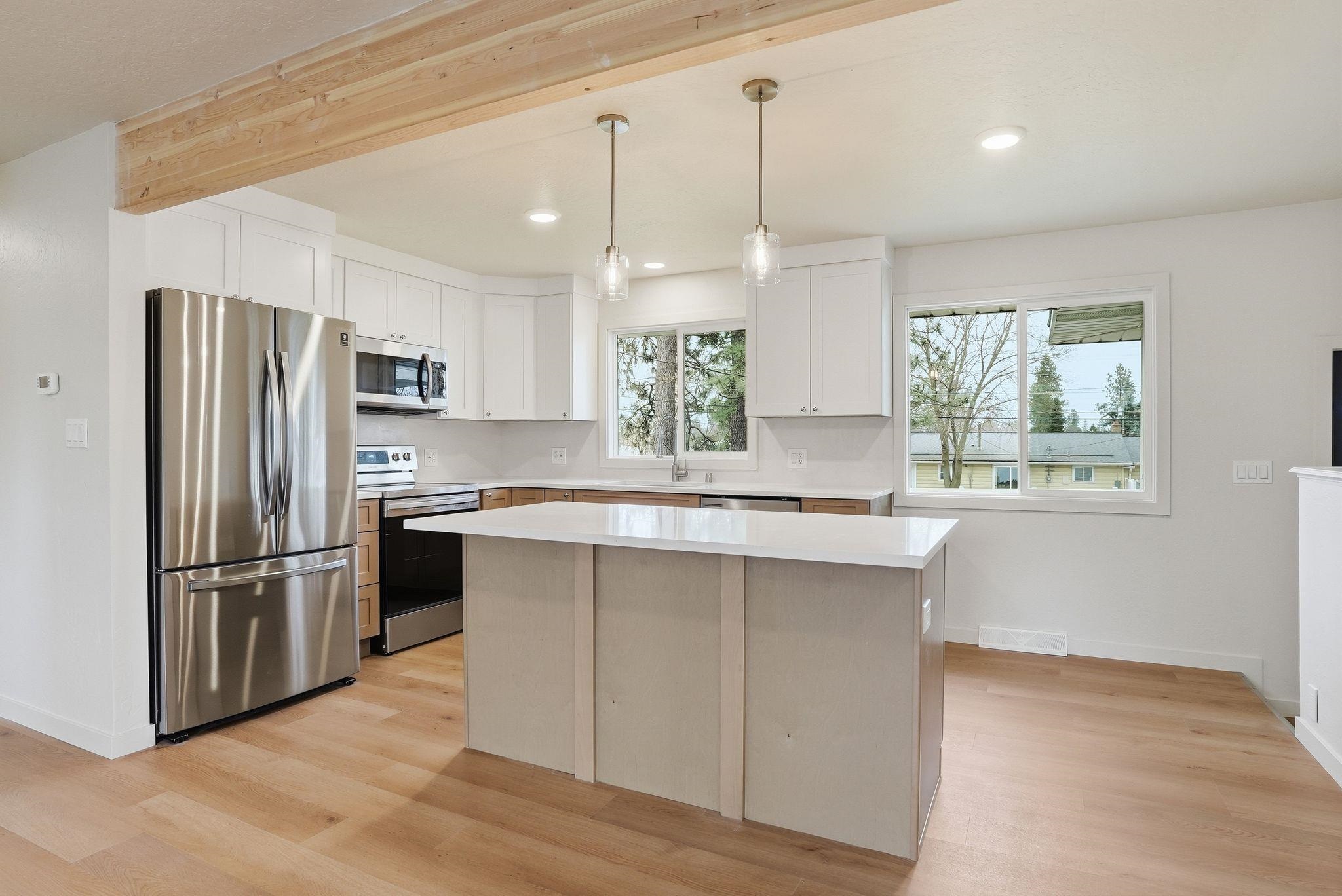 2917 ROSEWOOD Ave - Photo 8