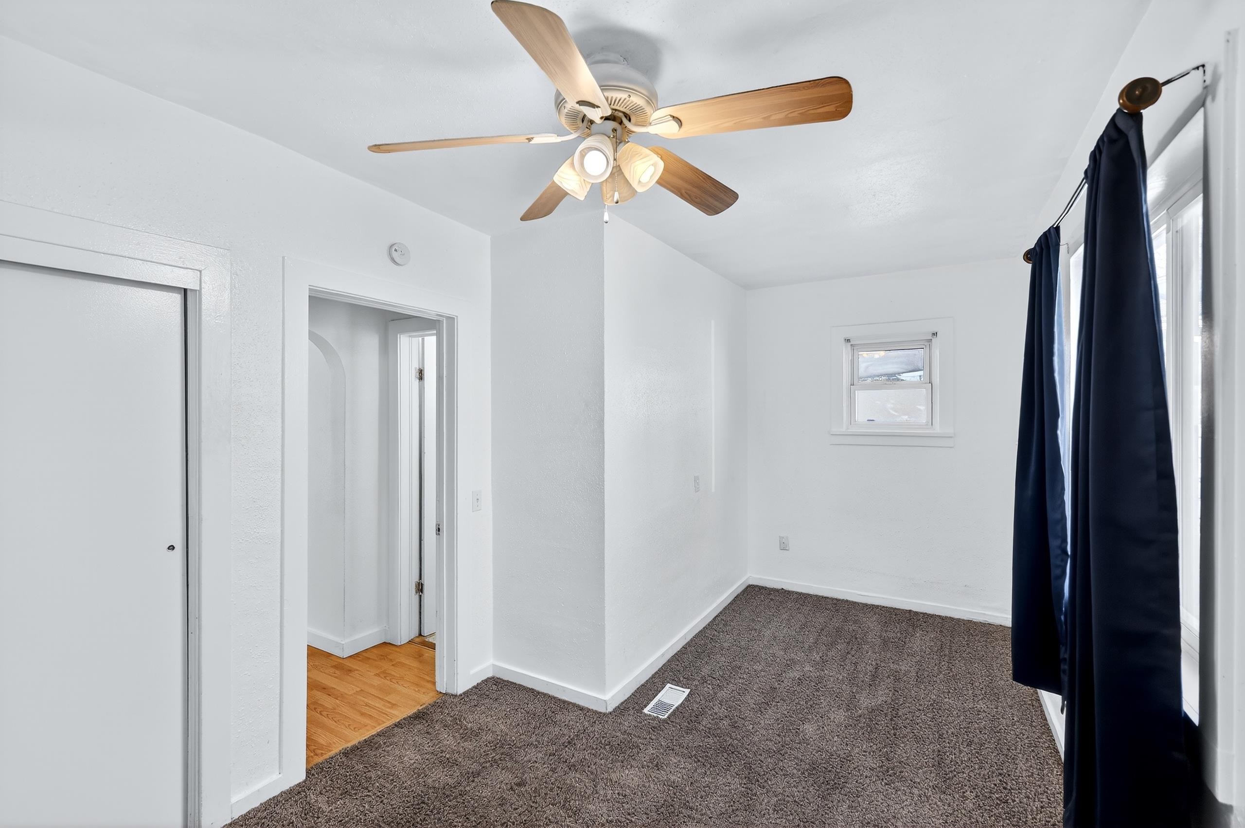 1818 E Bismark Ave - Photo 11