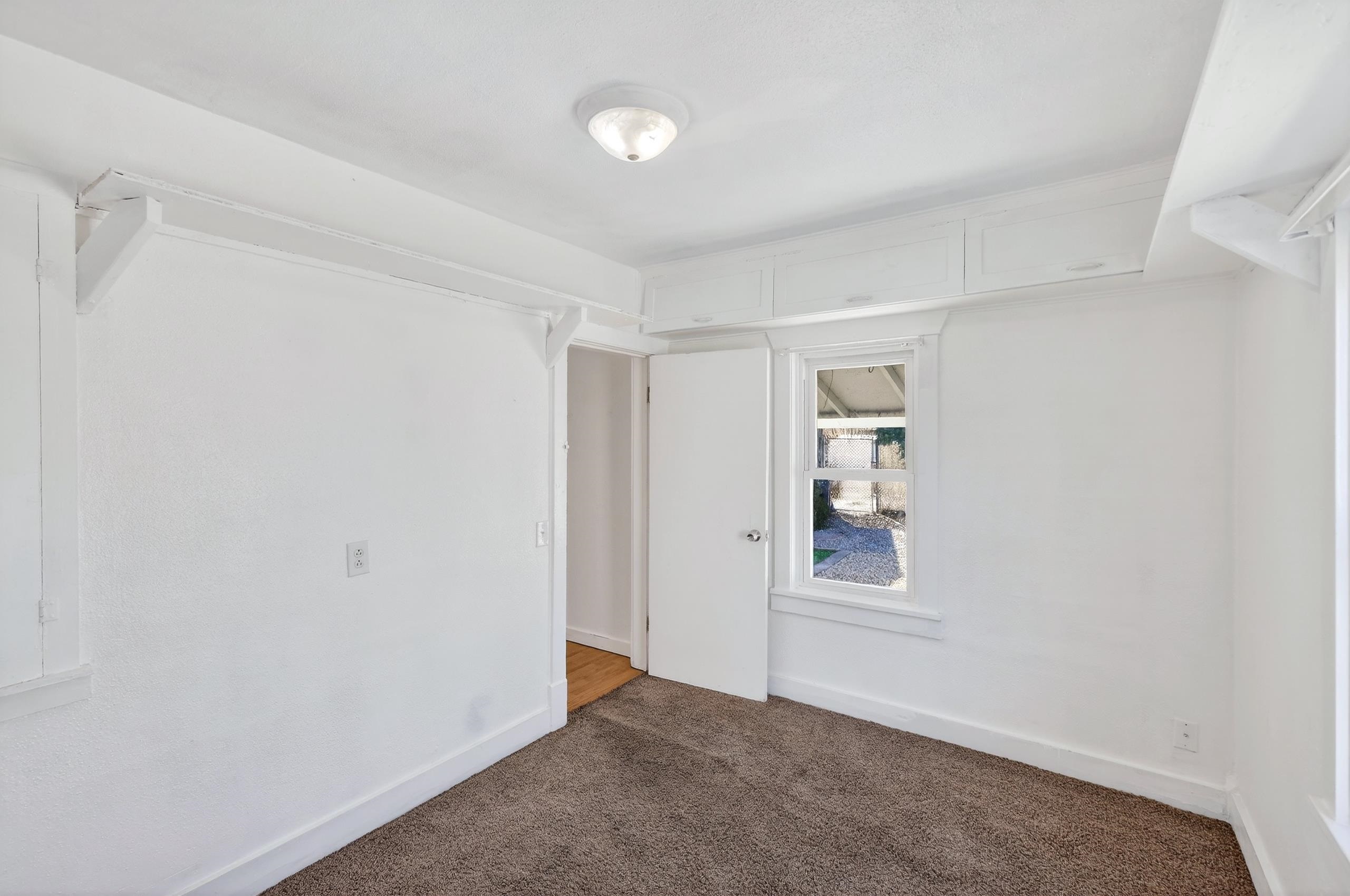 1818 E Bismark Ave - Photo 23