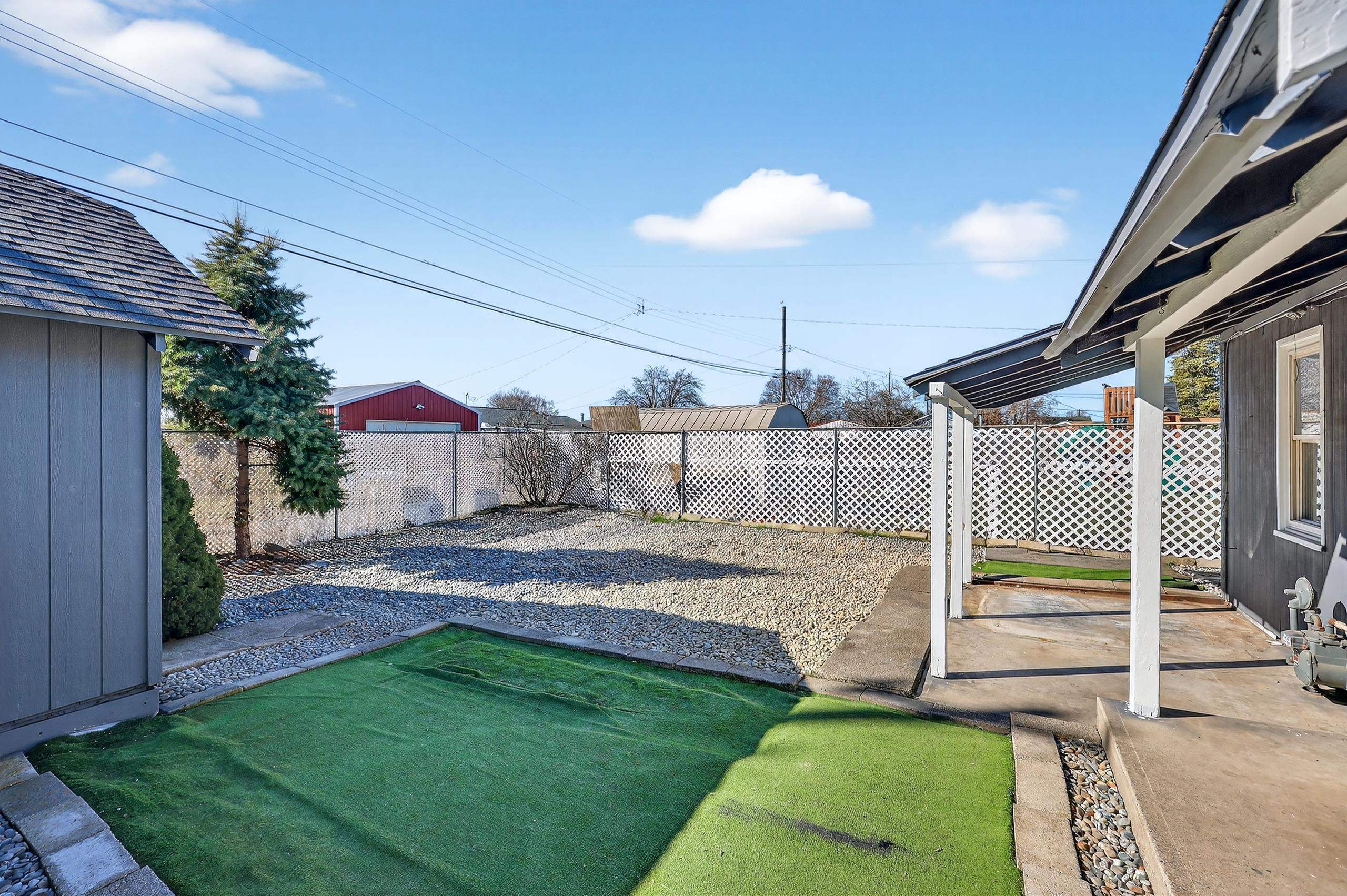 1818 E Bismark Ave - Photo 31