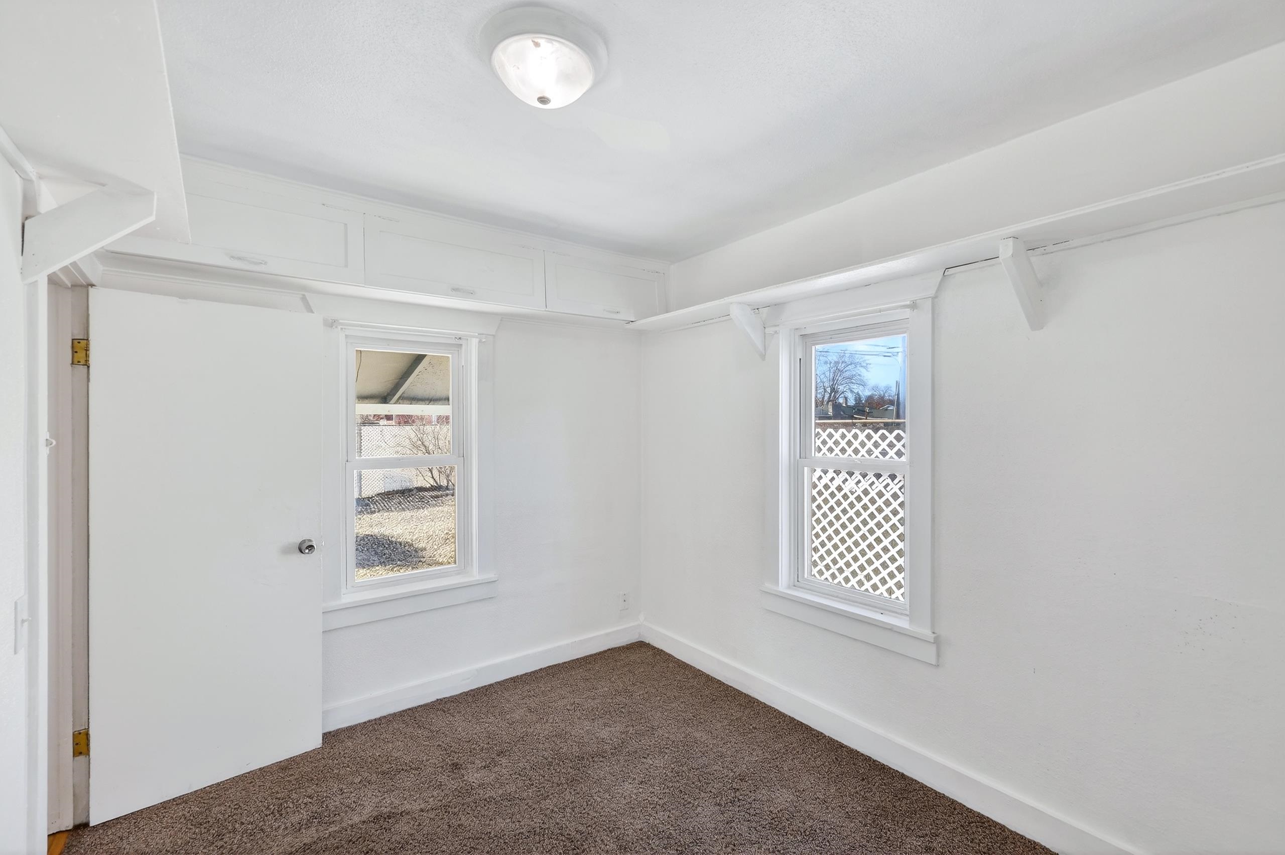 1818 E Bismark Ave - Photo 5