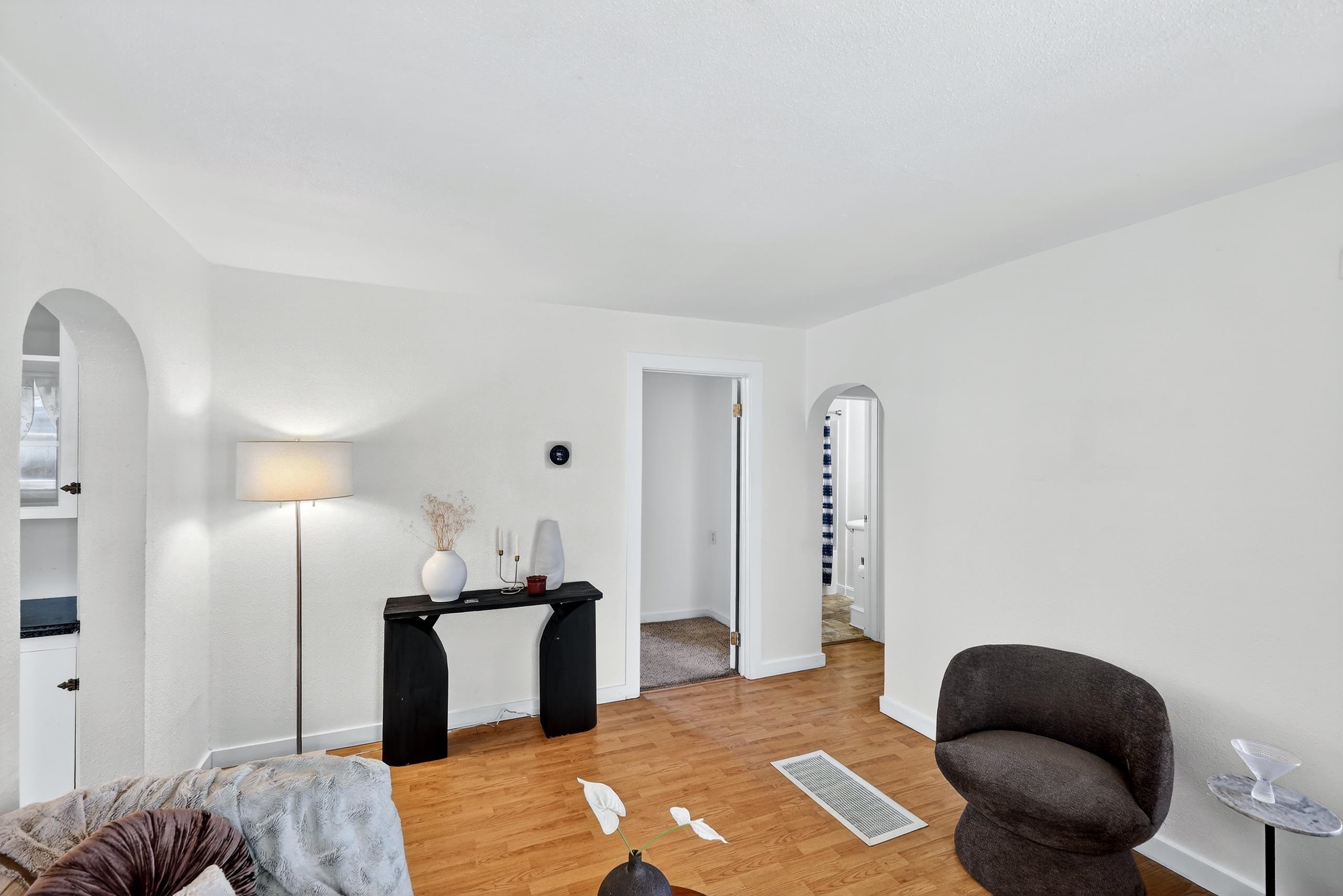 1818 E Bismark Ave - Photo 9