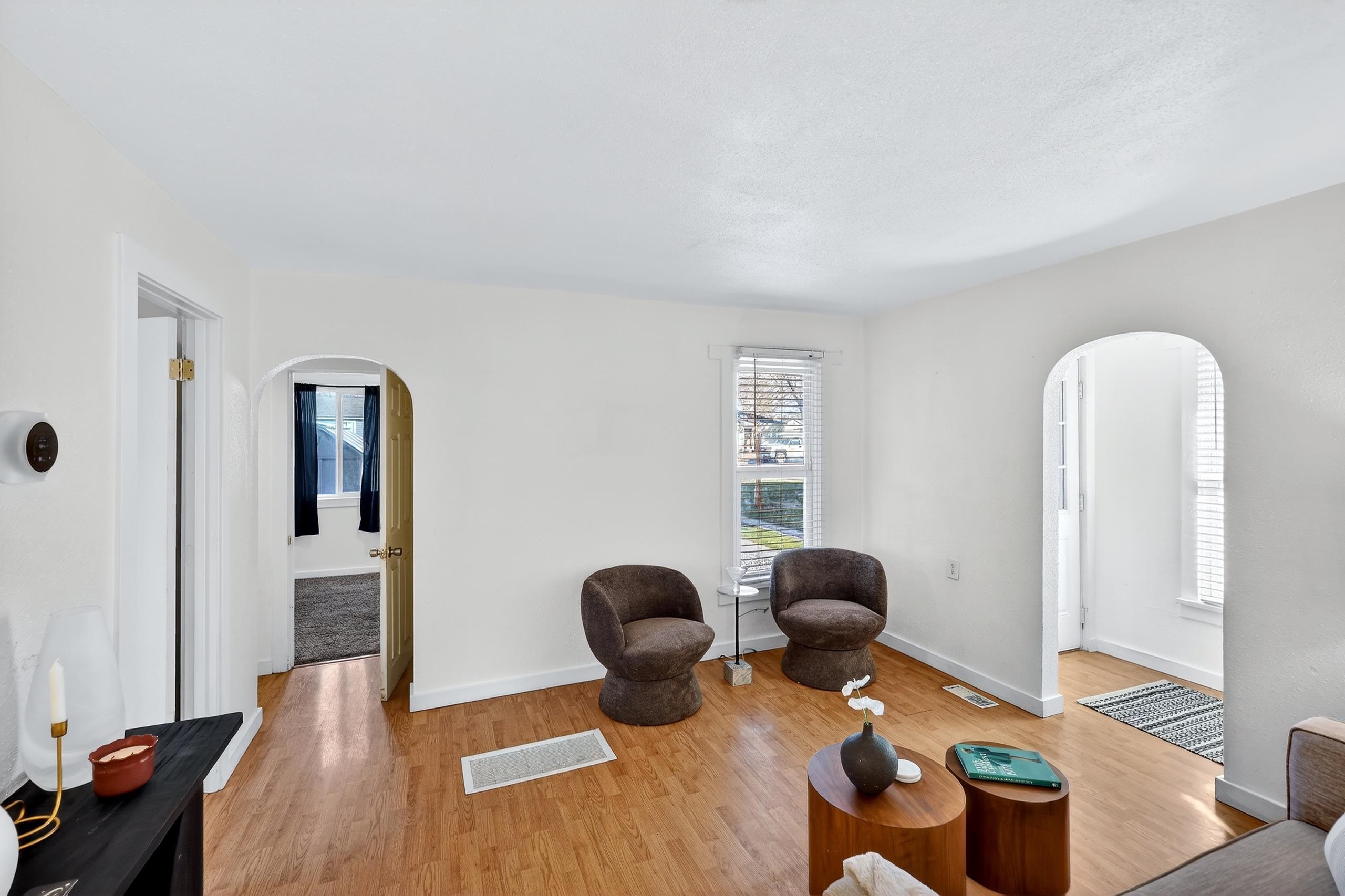 1818 E Bismark Ave - Photo 10