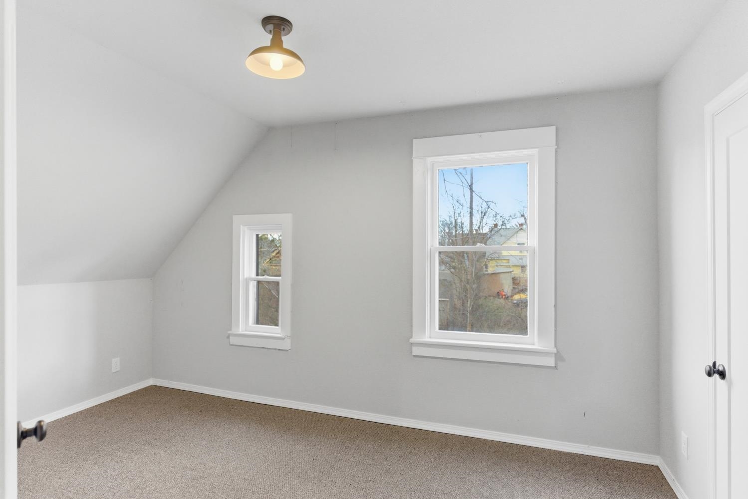 613 E 9th Ave - Photo 19