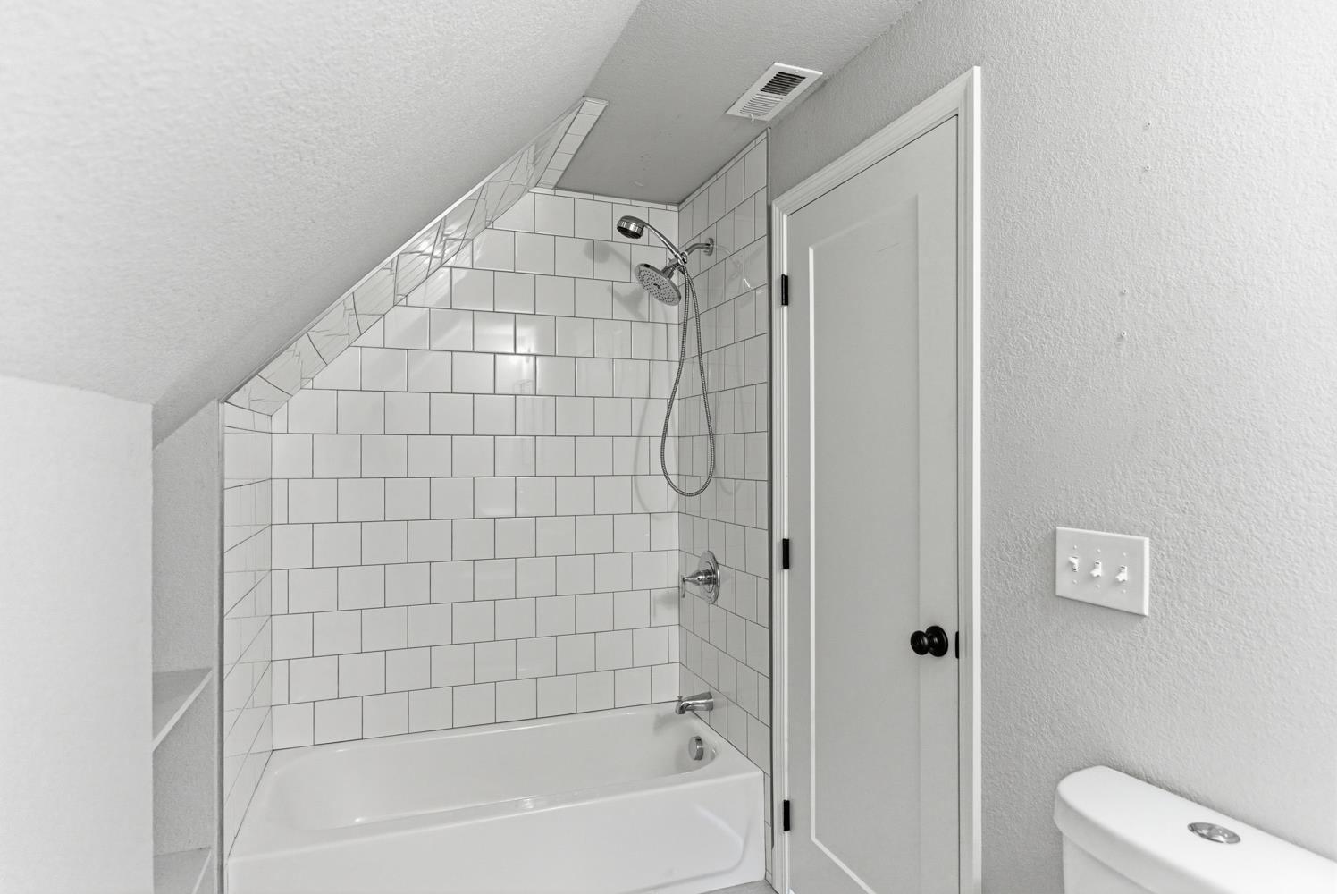 613 E 9th Ave - Photo 20
