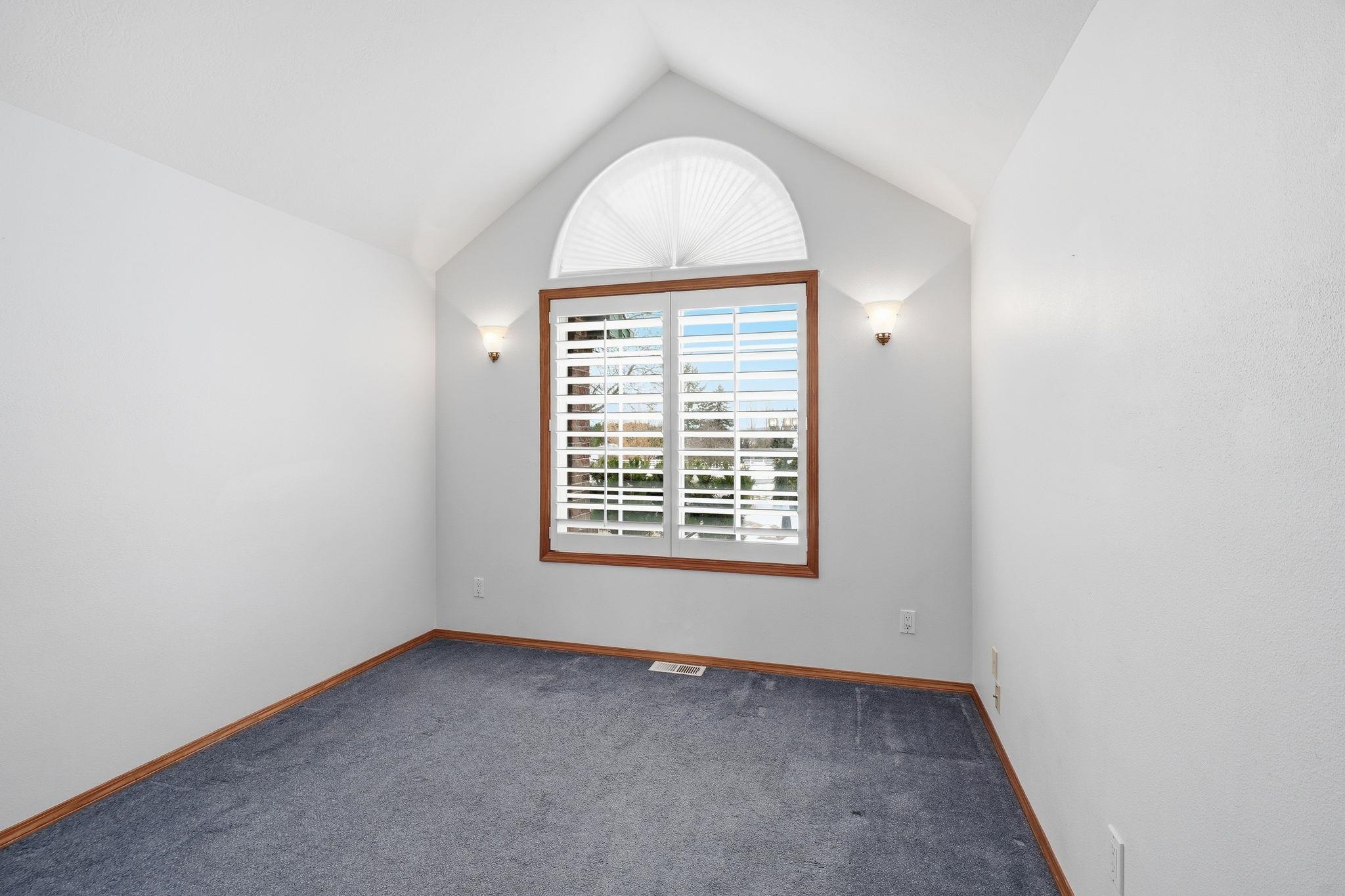 32115 N Spotted Rd - Photo 15