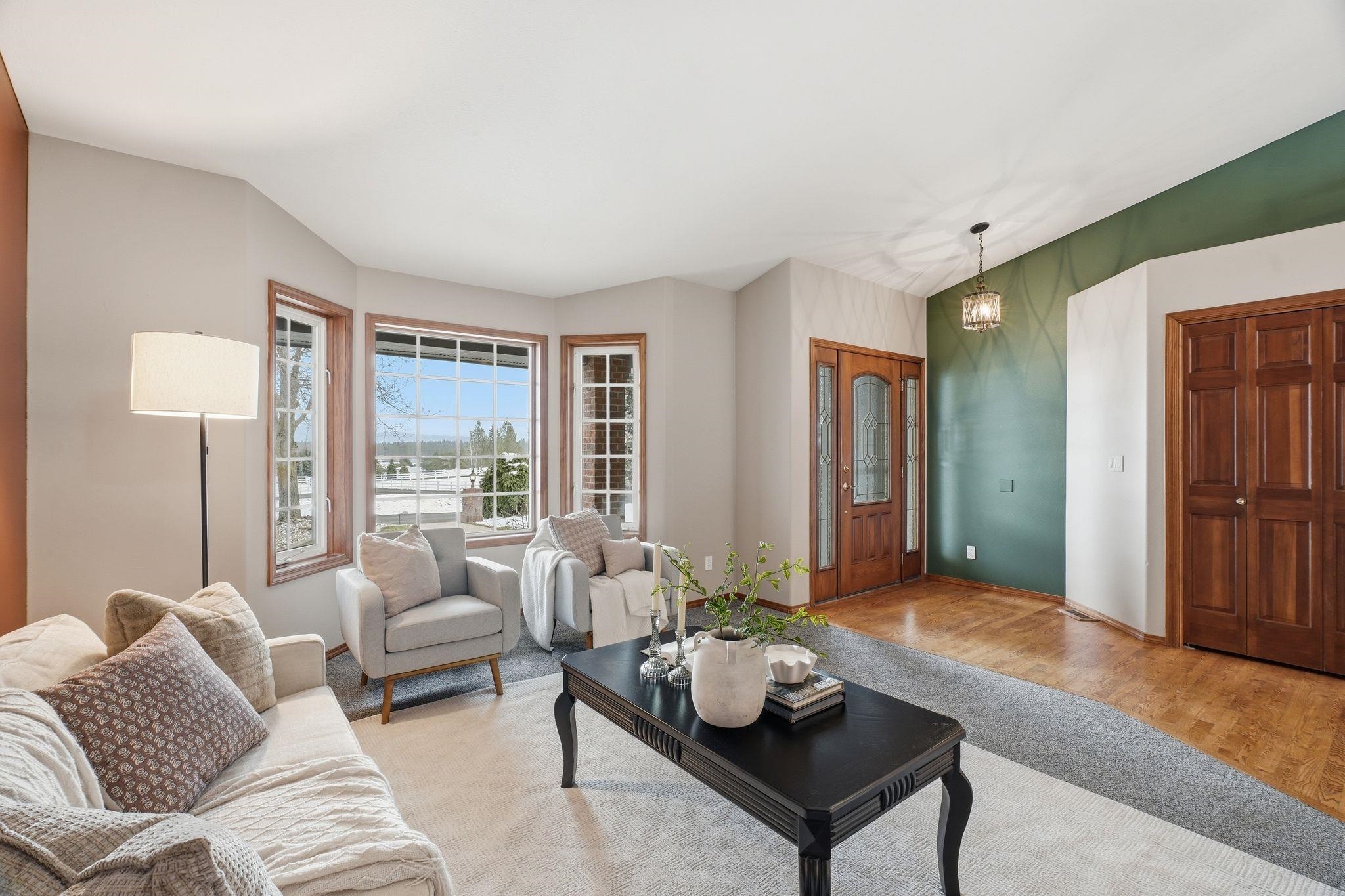 32115 N Spotted Rd - Photo 3