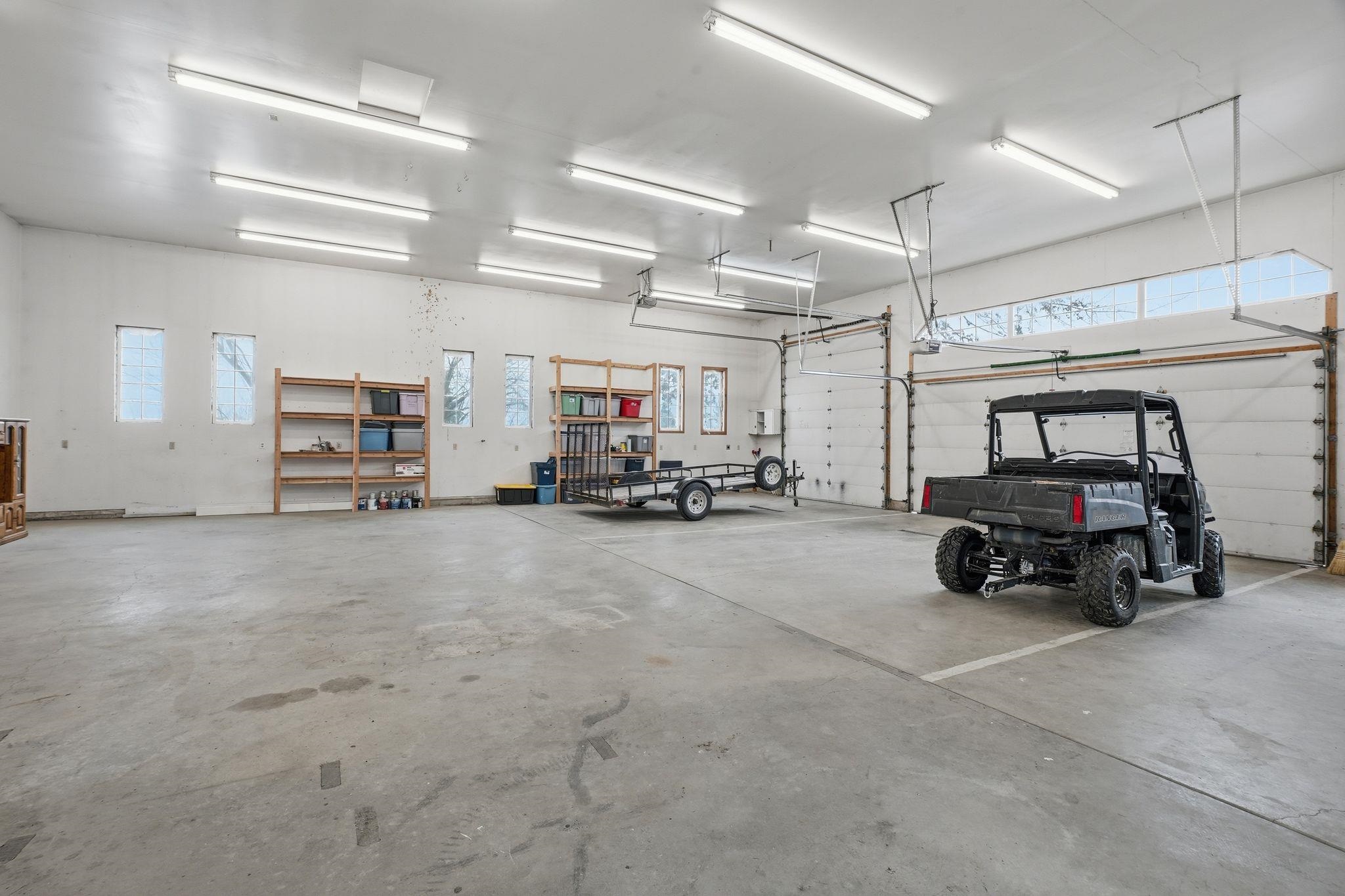 32115 N Spotted Rd - Photo 40