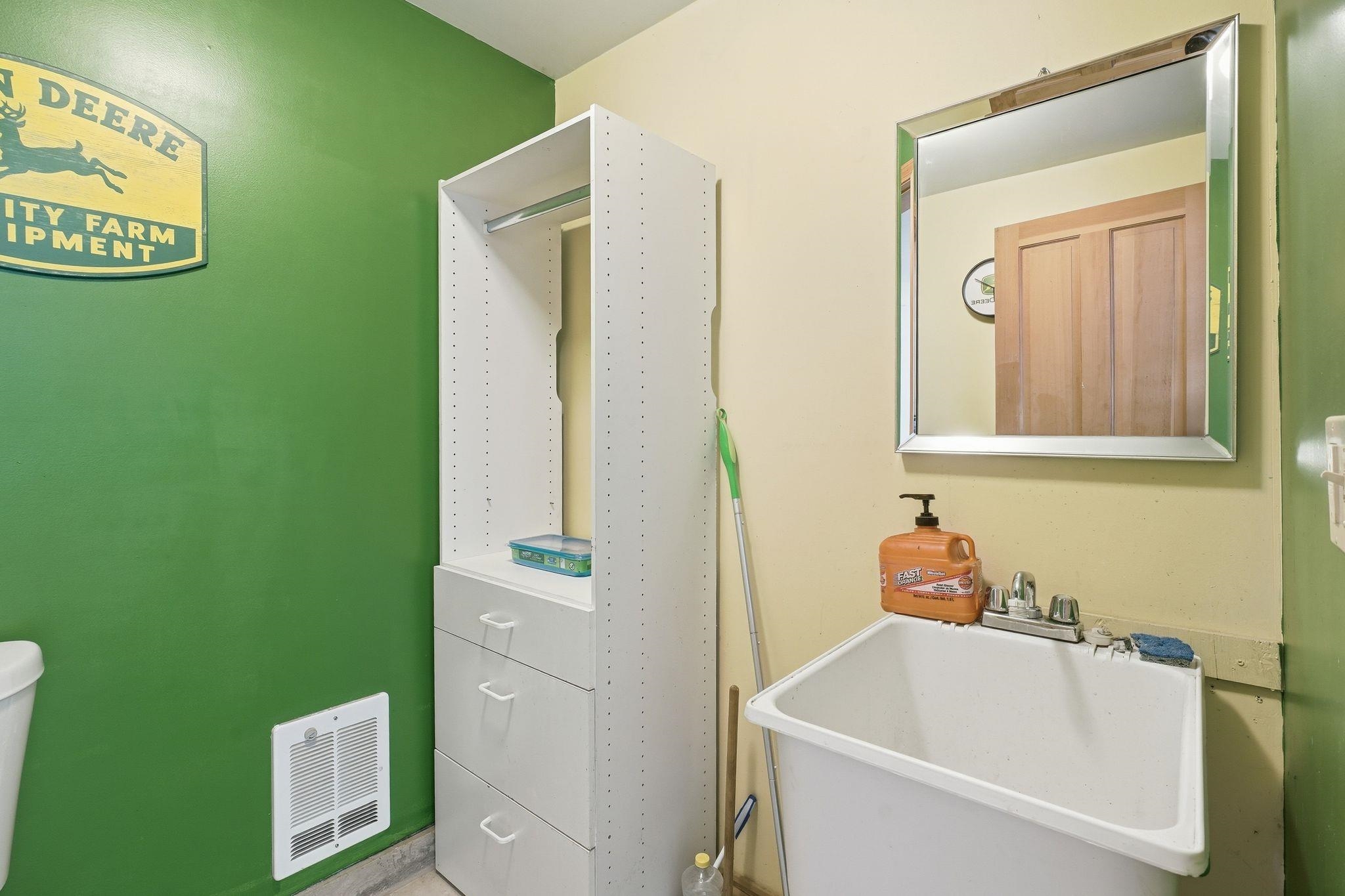 32115 N Spotted Rd - Photo 42