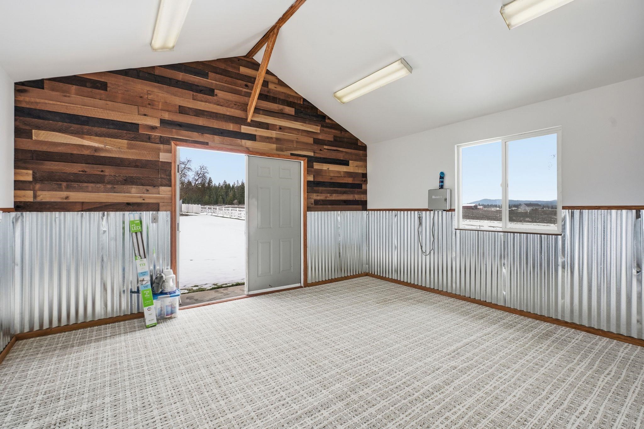 32115 N Spotted Rd - Photo 43