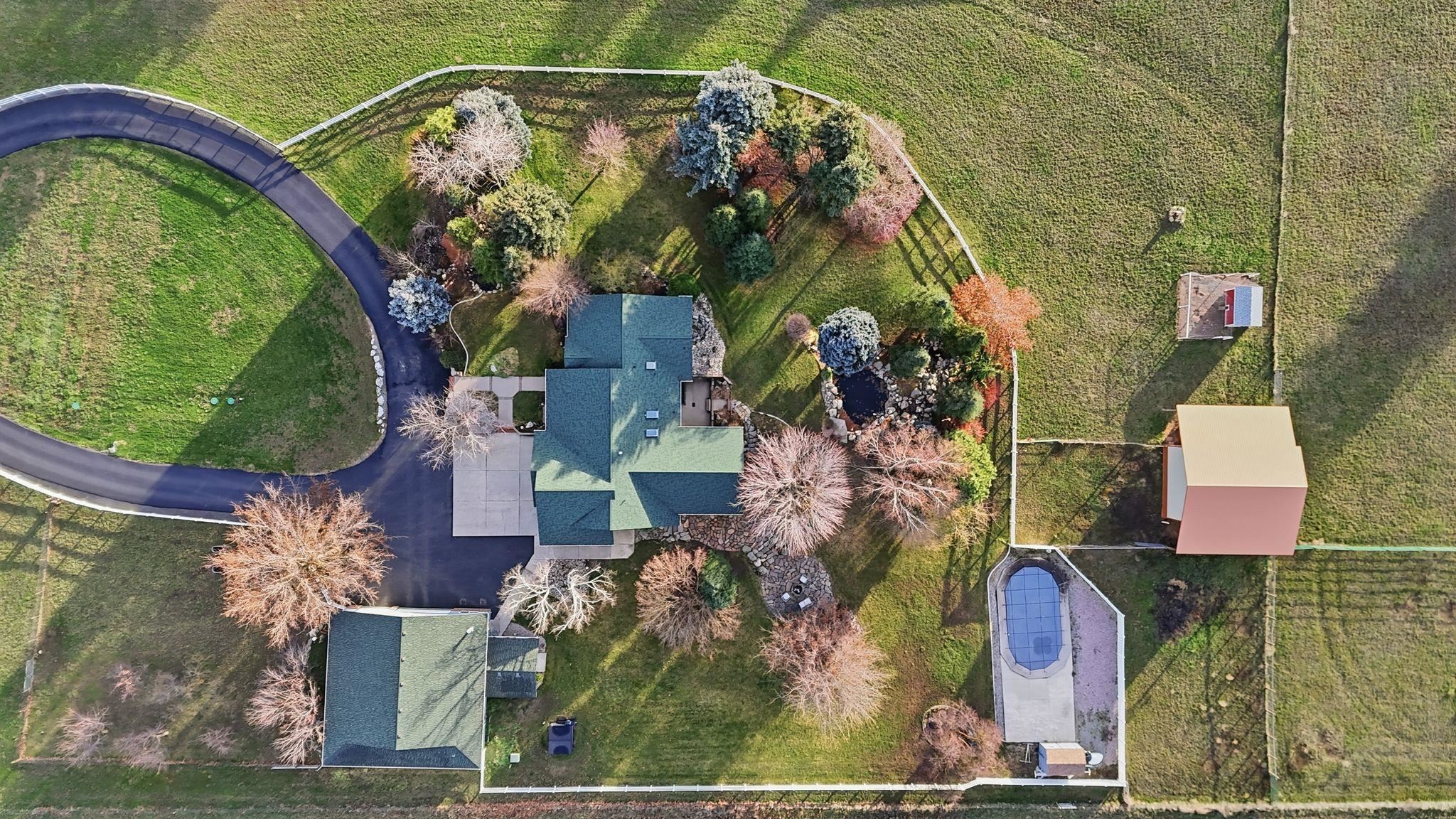 32115 N Spotted Rd - Photo 47
