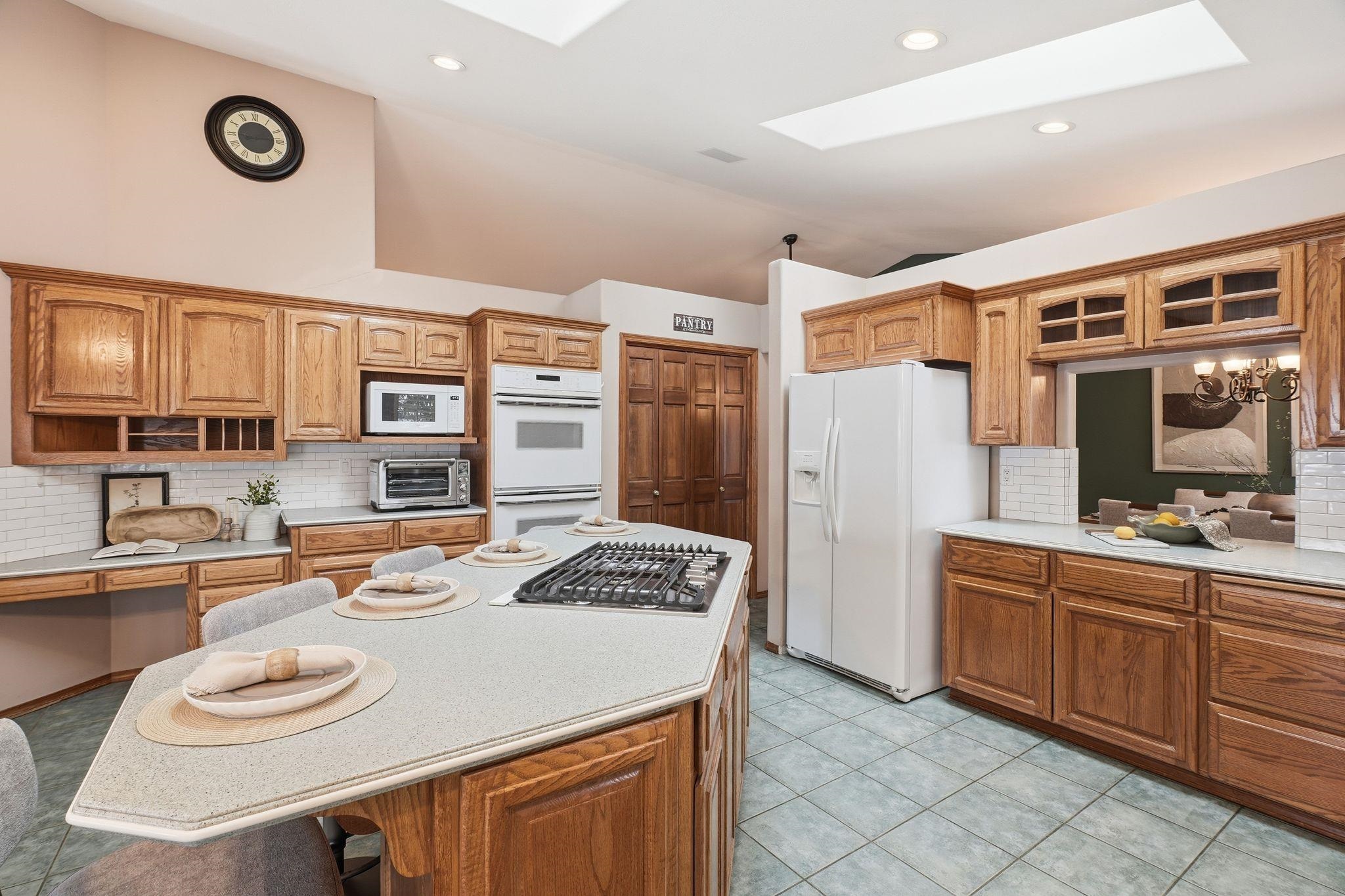 32115 N Spotted Rd - Photo 8