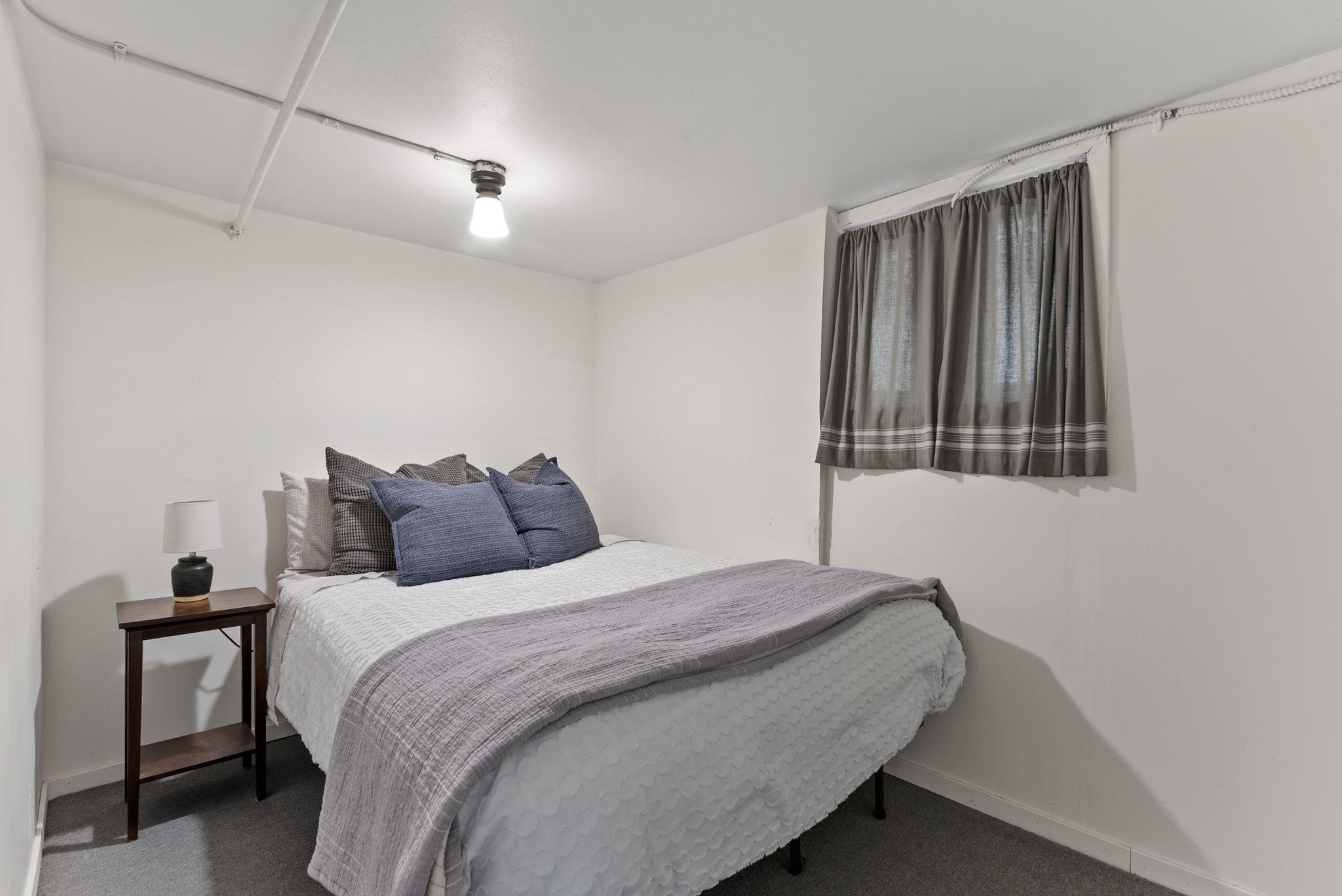 1116 E Newark Ave - Photo 33
