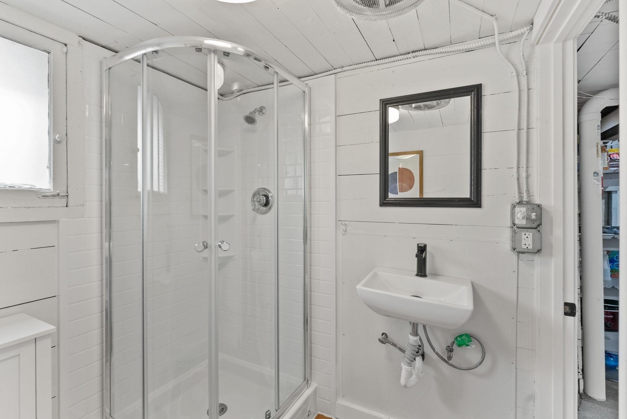 1116 E Newark Ave - Photo 34