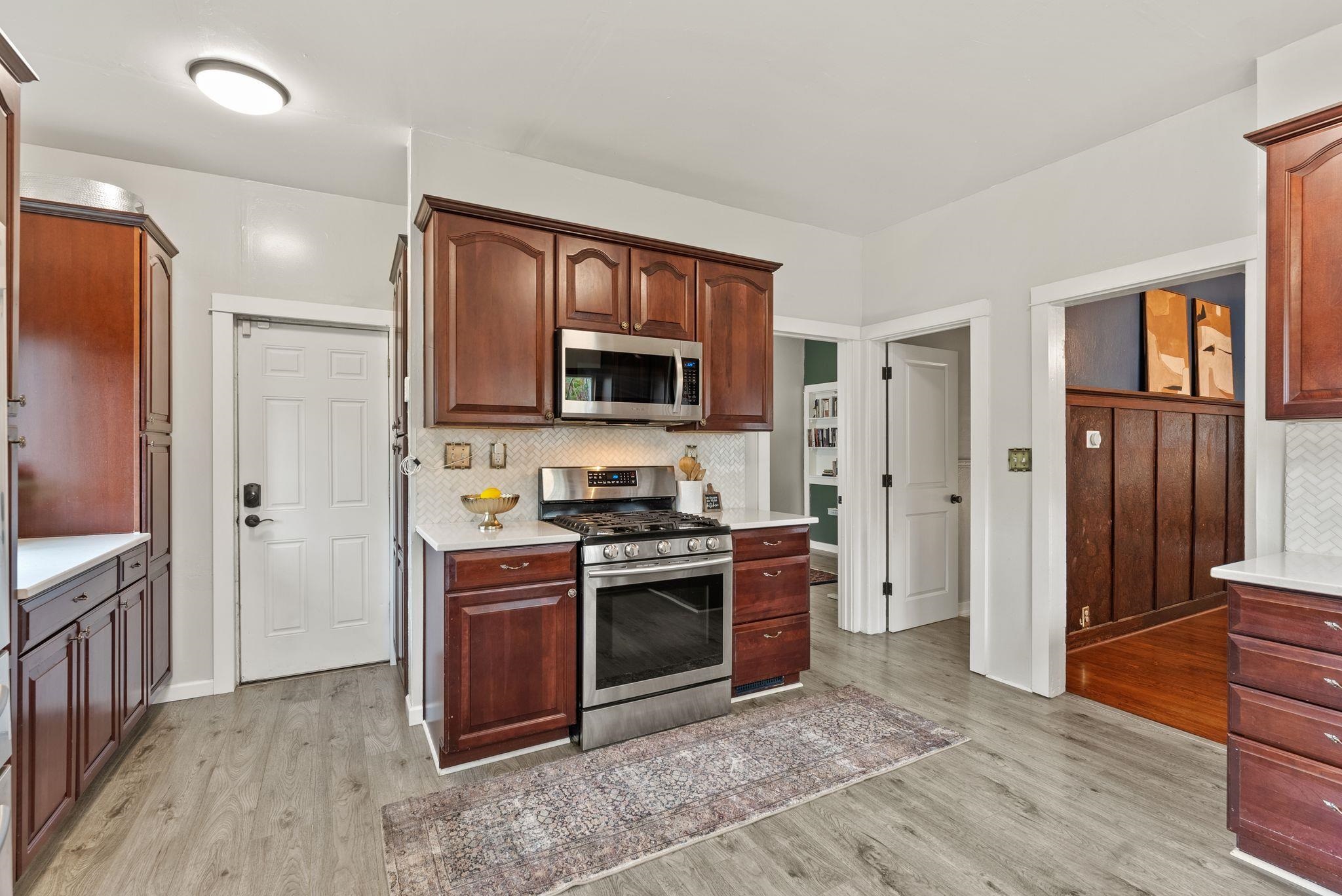 1116 E Newark Ave - Photo 7