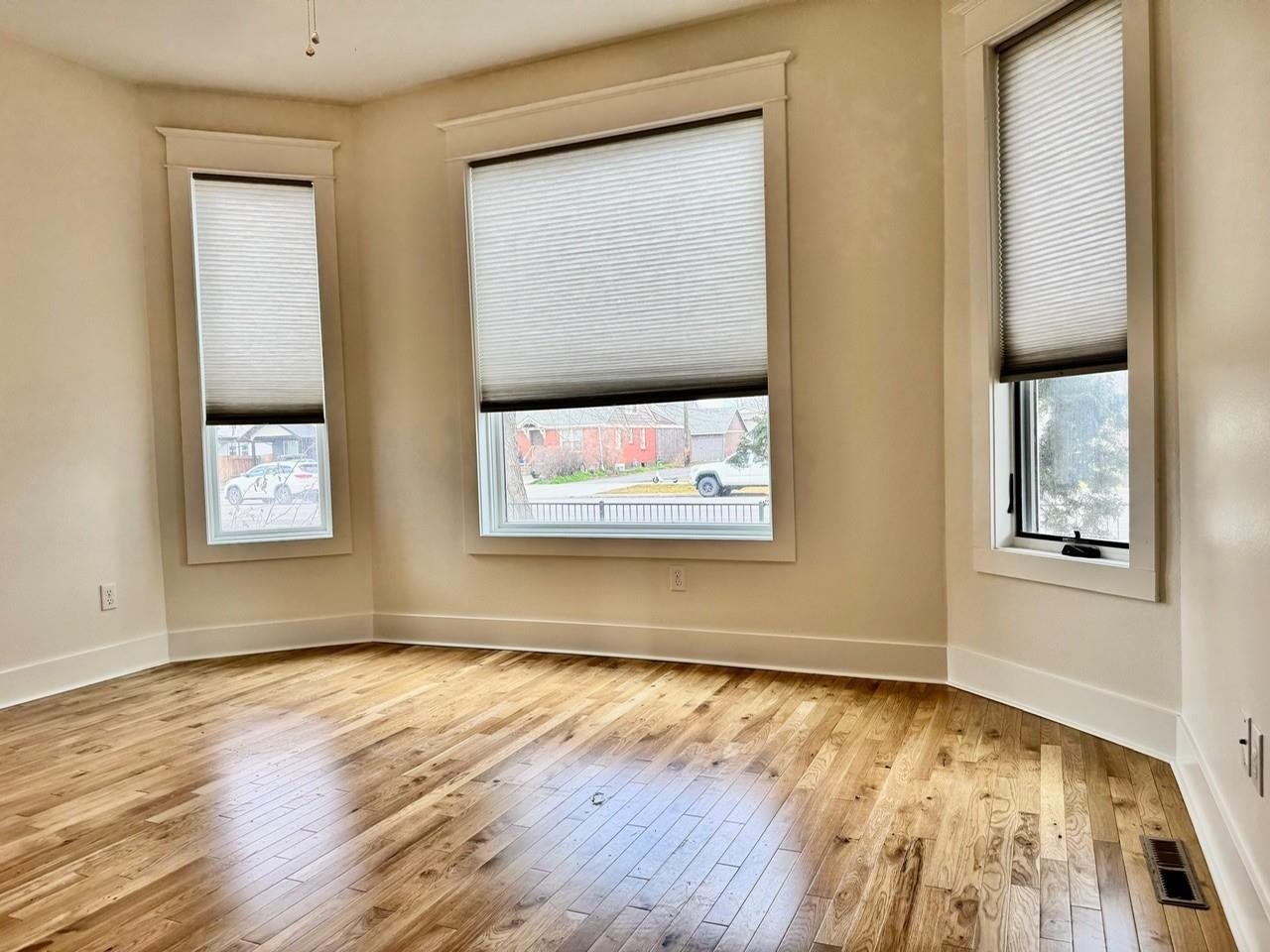 328 E Indiana Ave - Photo 18