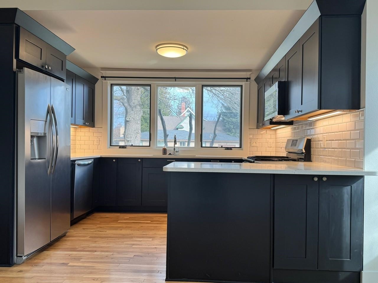 328 E Indiana Ave - Photo 9