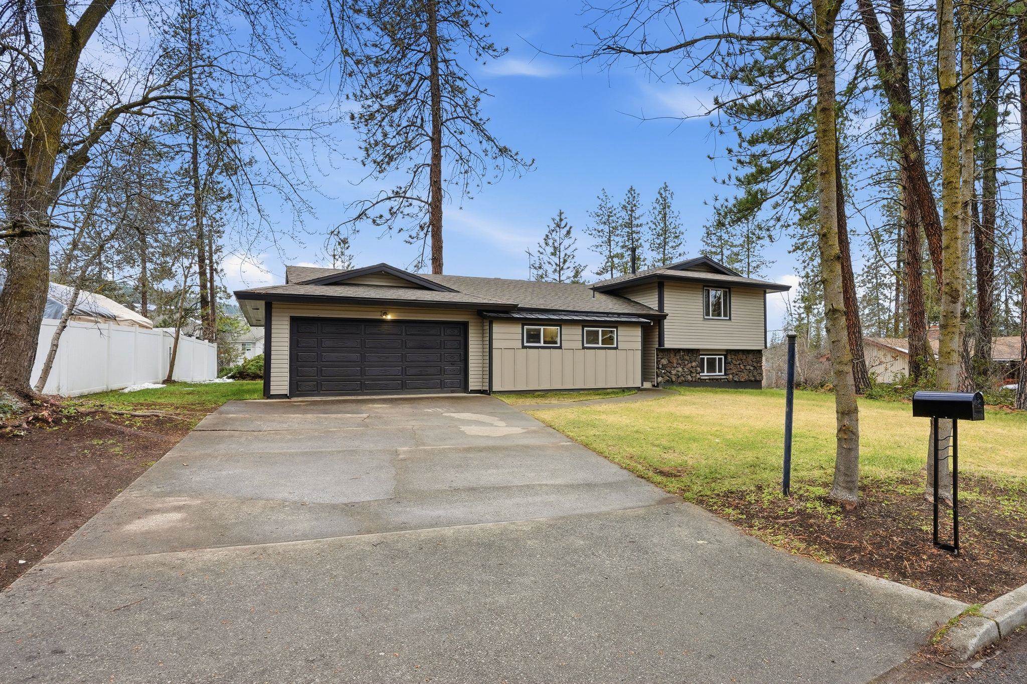 11315 N Madison St - Photo 3