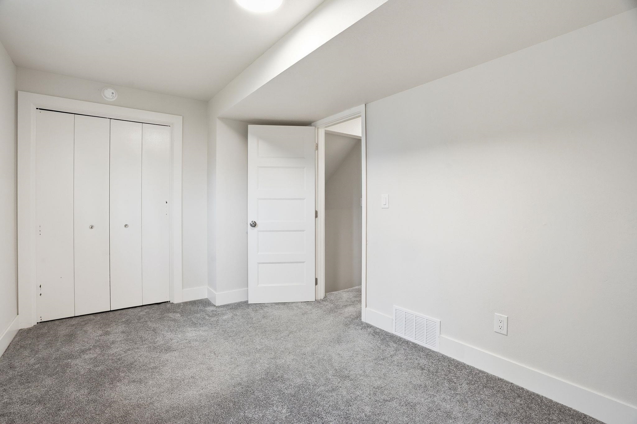 11315 N Madison St - Photo 32