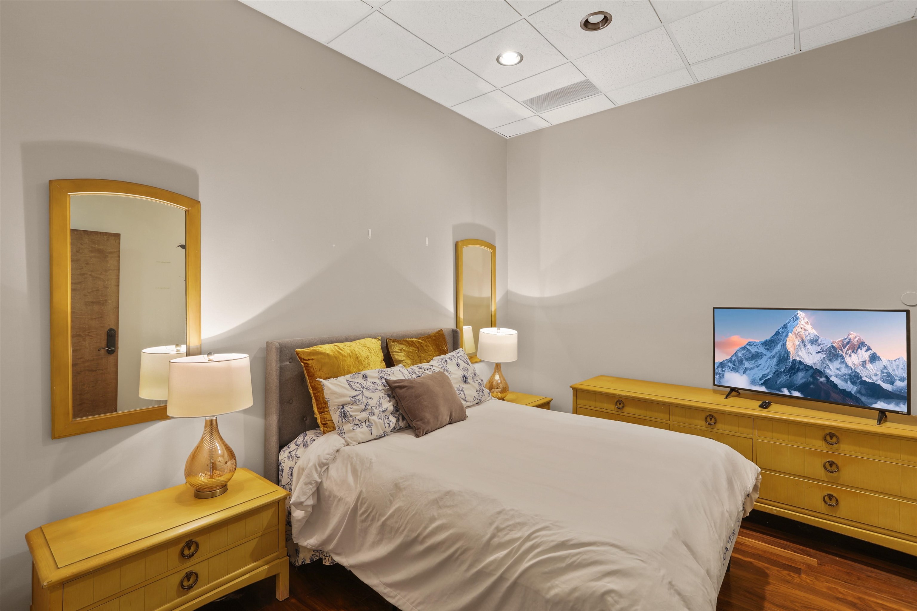 423 W 1st Ave - Photo 13