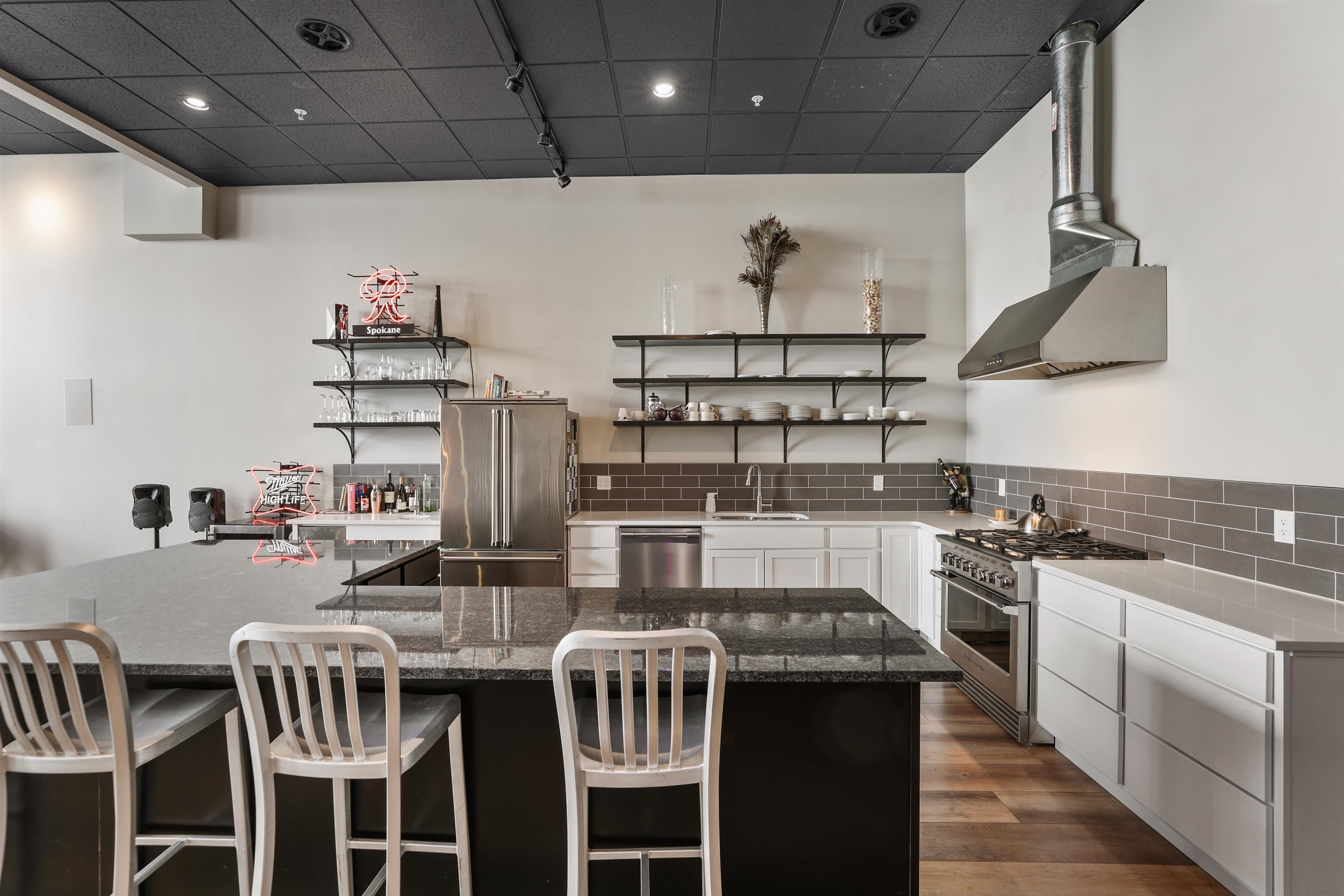 423 W 1st Ave - Photo 10